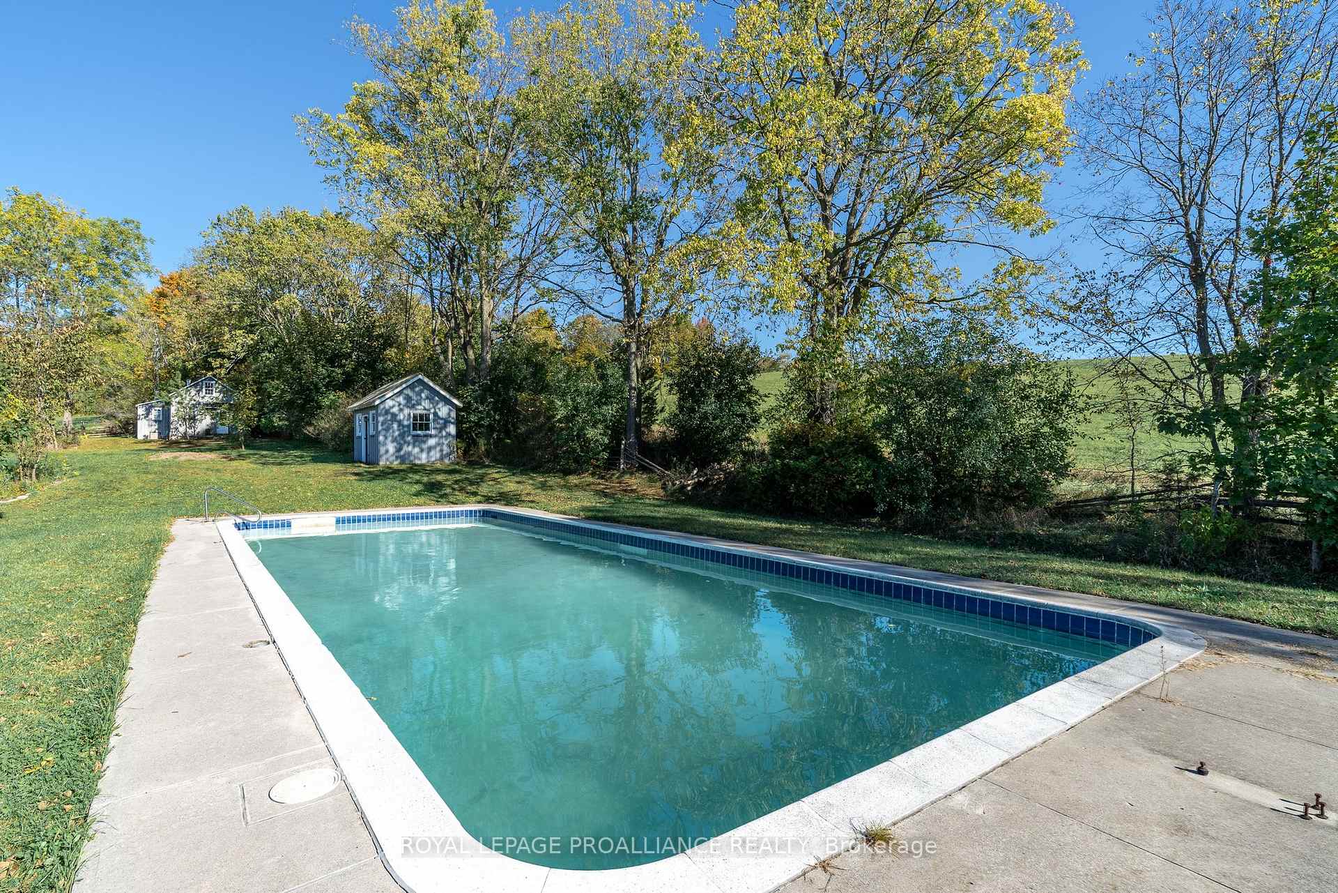 Photo 32 of 162 Leslie Road, Belleville, Thurlow Ward — HOMEH