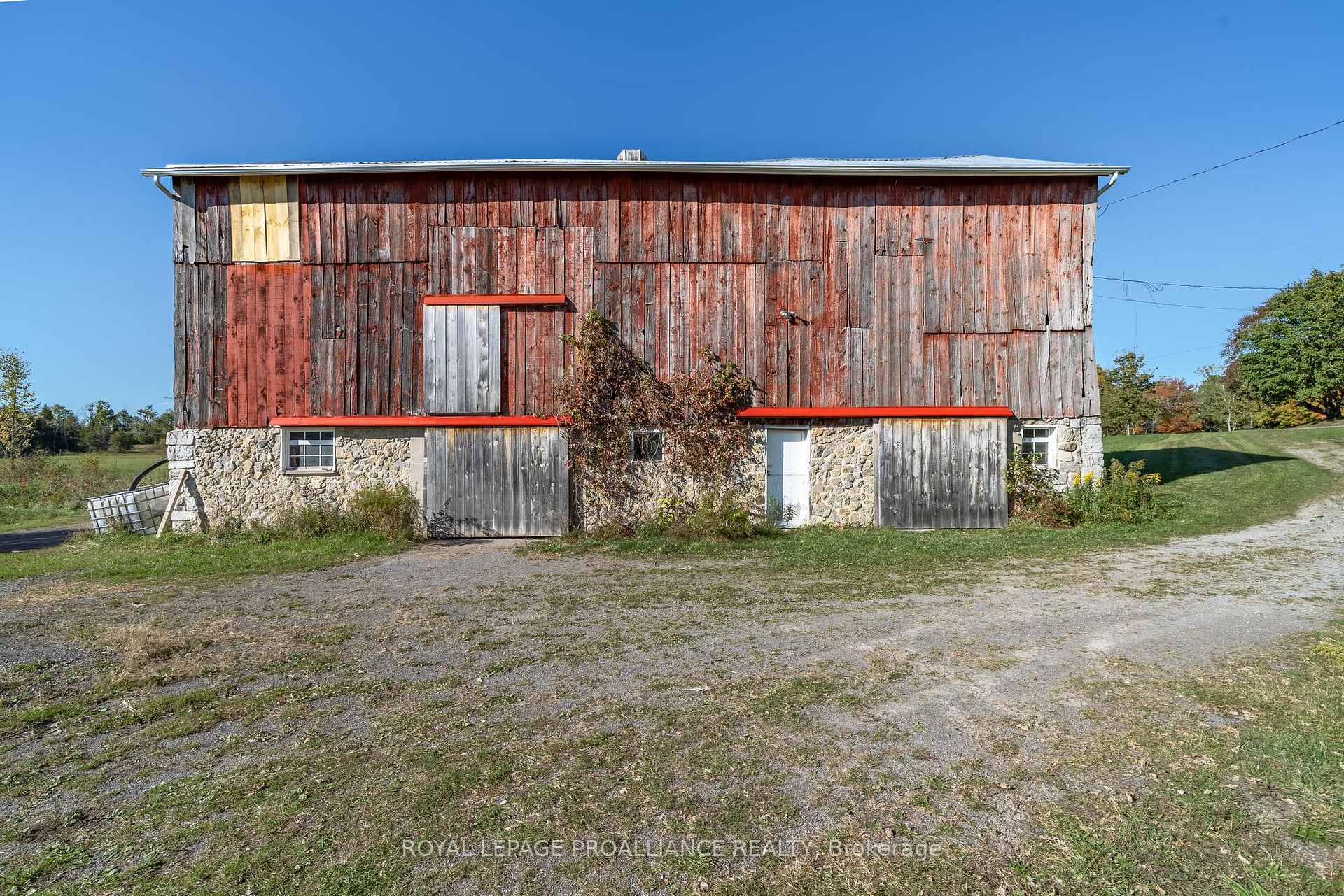 Photo 33 of 162 Leslie Road, Belleville, Thurlow Ward — HOMEH