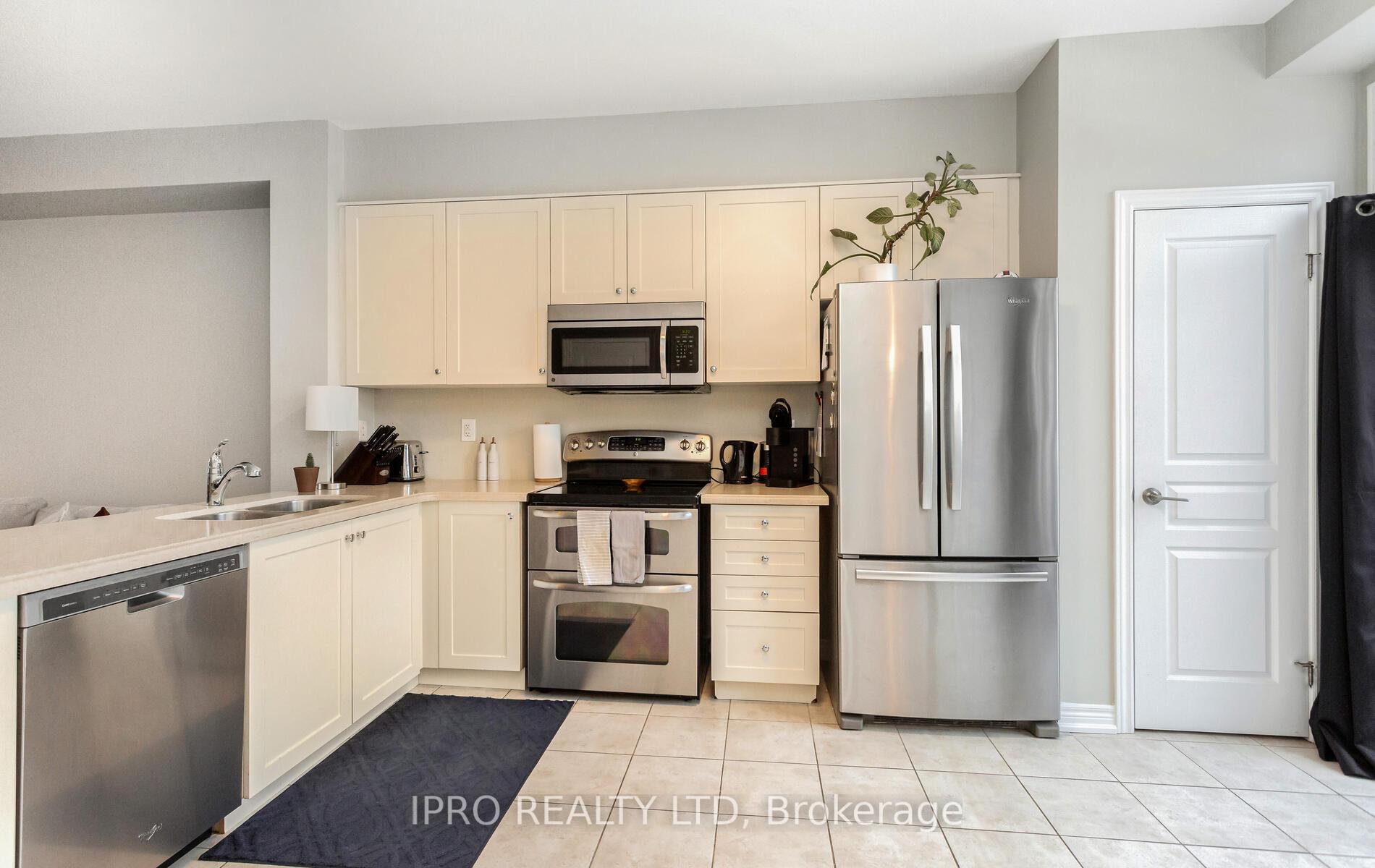 Photo 10 of Unit 22, 541 Winston Road, Grimsby, Grimsby Beach — HOMEH