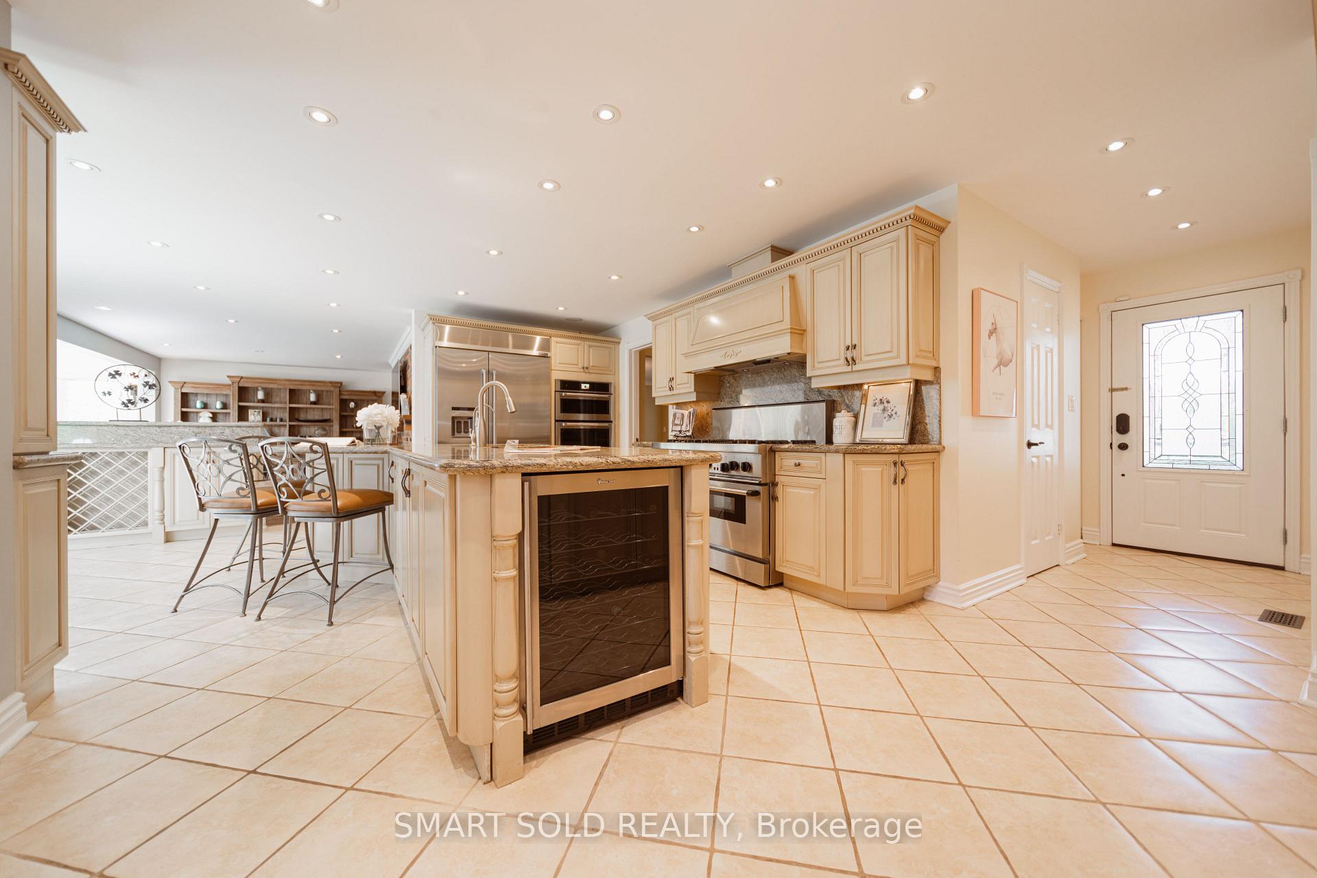 Photo 10 of 6 Bernadotte Drive, Markham, Devil's Elbow — HOMEH
