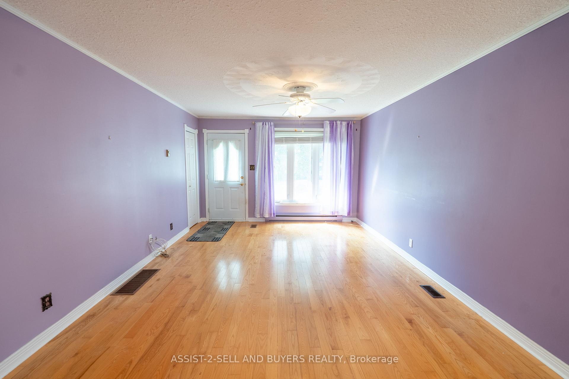 Photo 5 of 405 First Street E, Cornwall — HOMEH