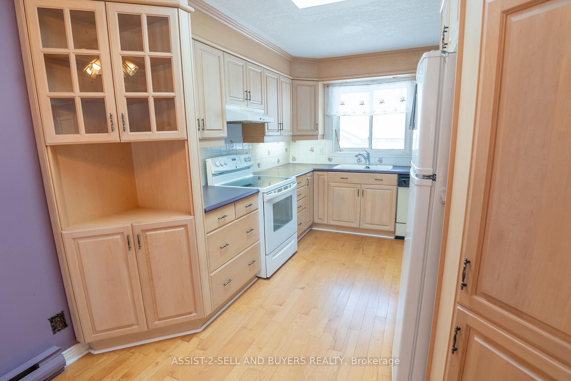 Photo 17 of 405 First Street E, Cornwall — HOMEH