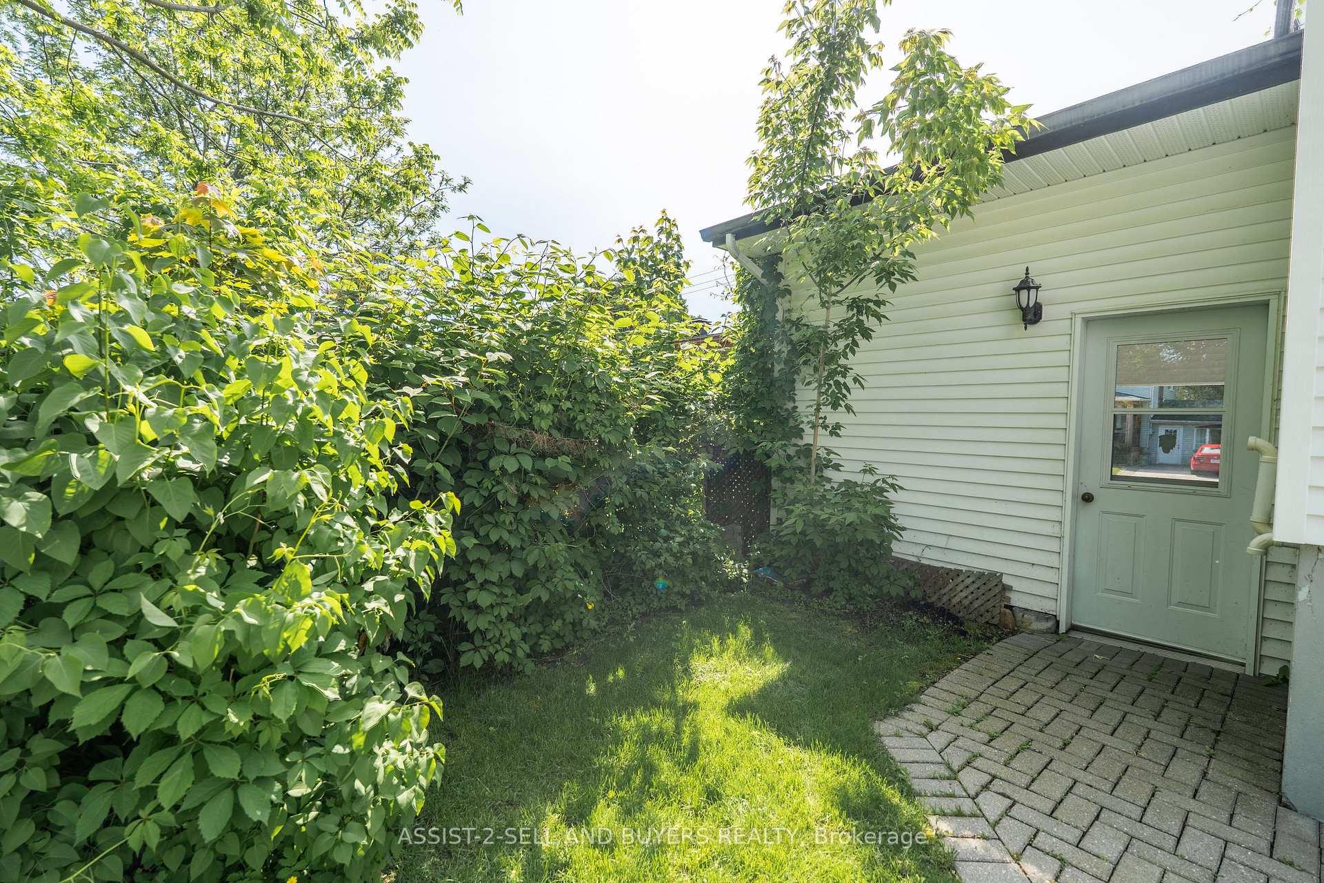 Photo 31 of 405 First Street E, Cornwall — HOMEH