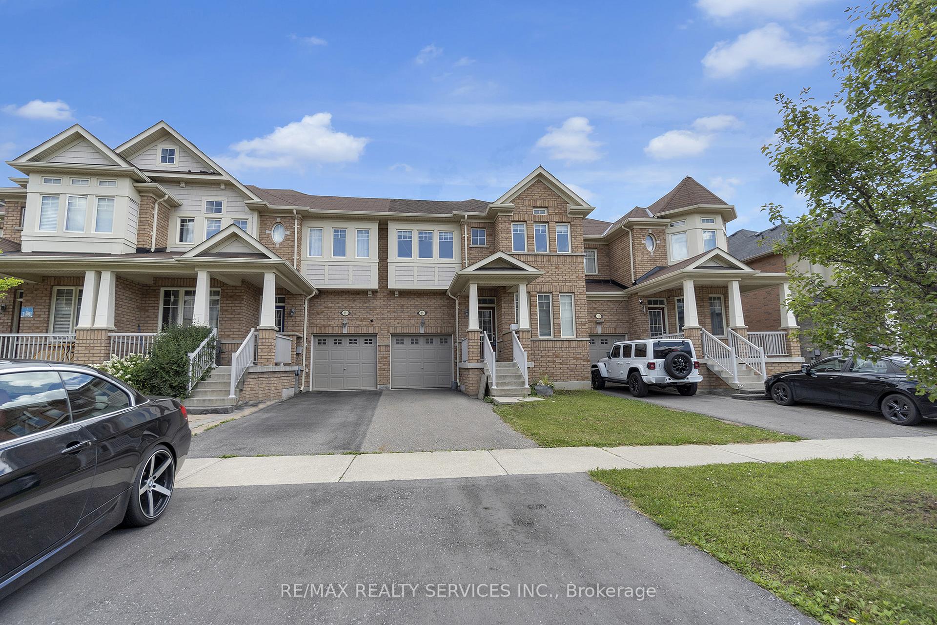 Photo 7 of 19 Sky Harbour Drive, Brampton, Bram West — HOMEH