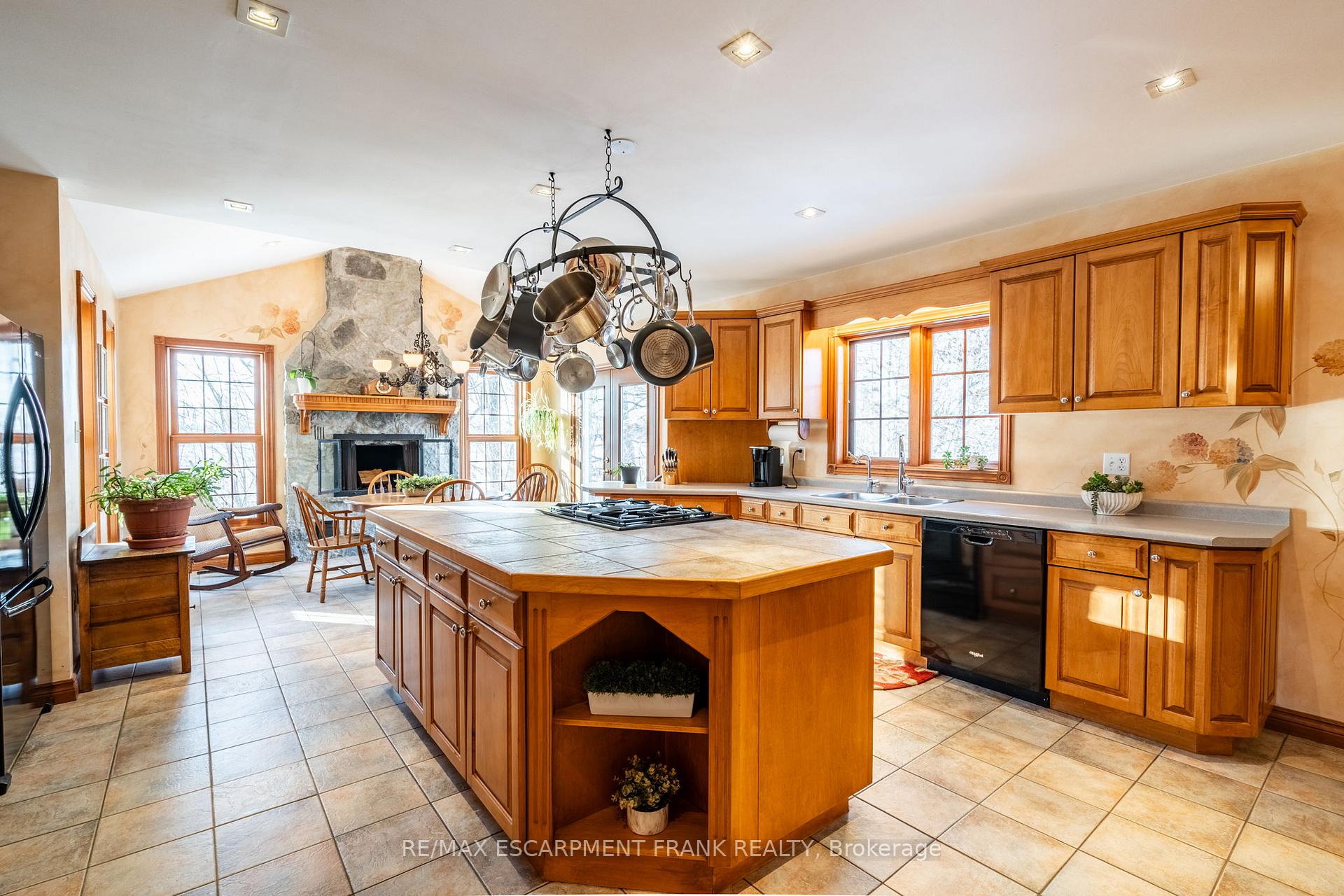 Photo 19 of 3260 Guyatt Road, Hamilton, Binbrook — HOMEH