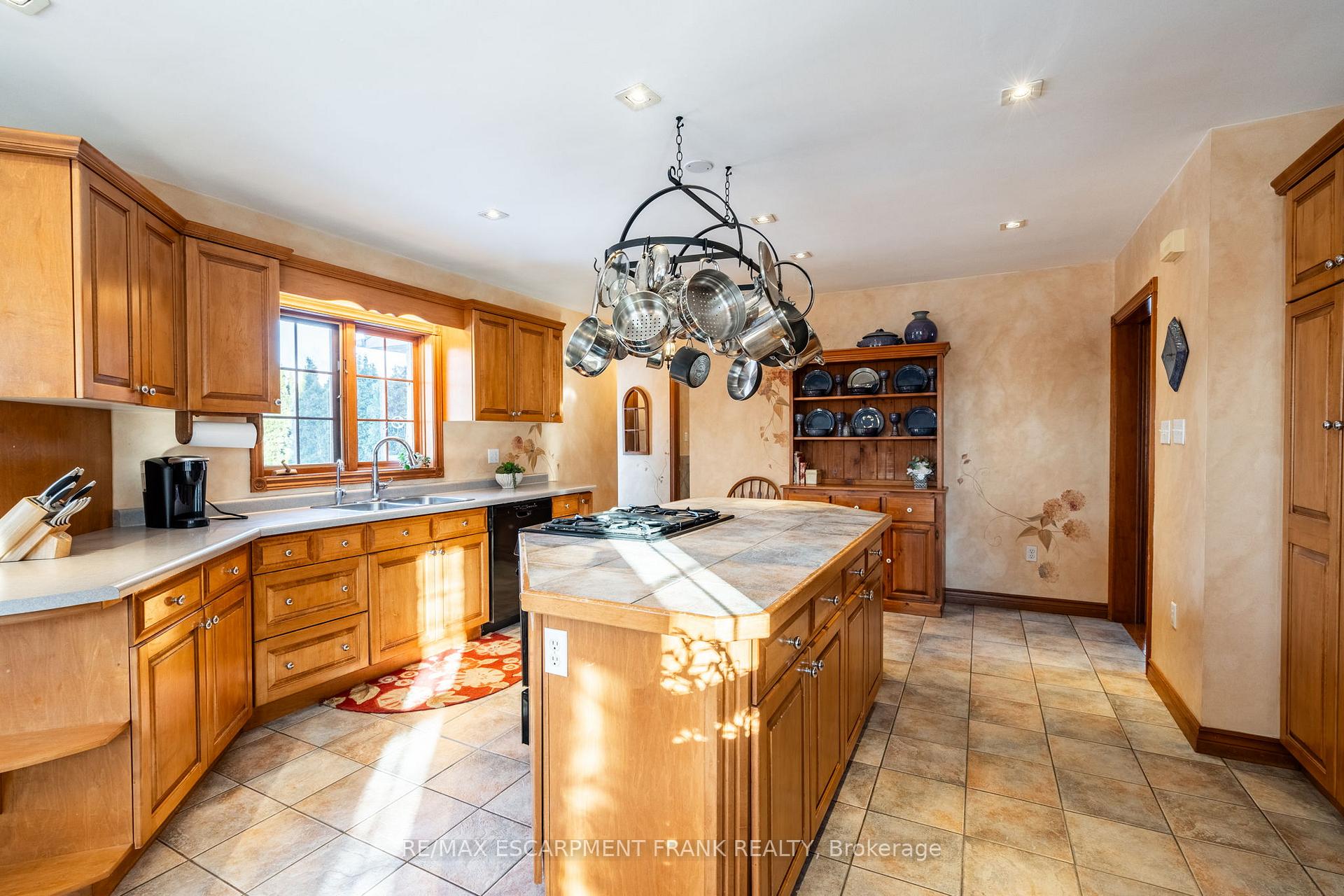 Photo 33 of 3260 Guyatt Road, Hamilton, Binbrook — HOMEH