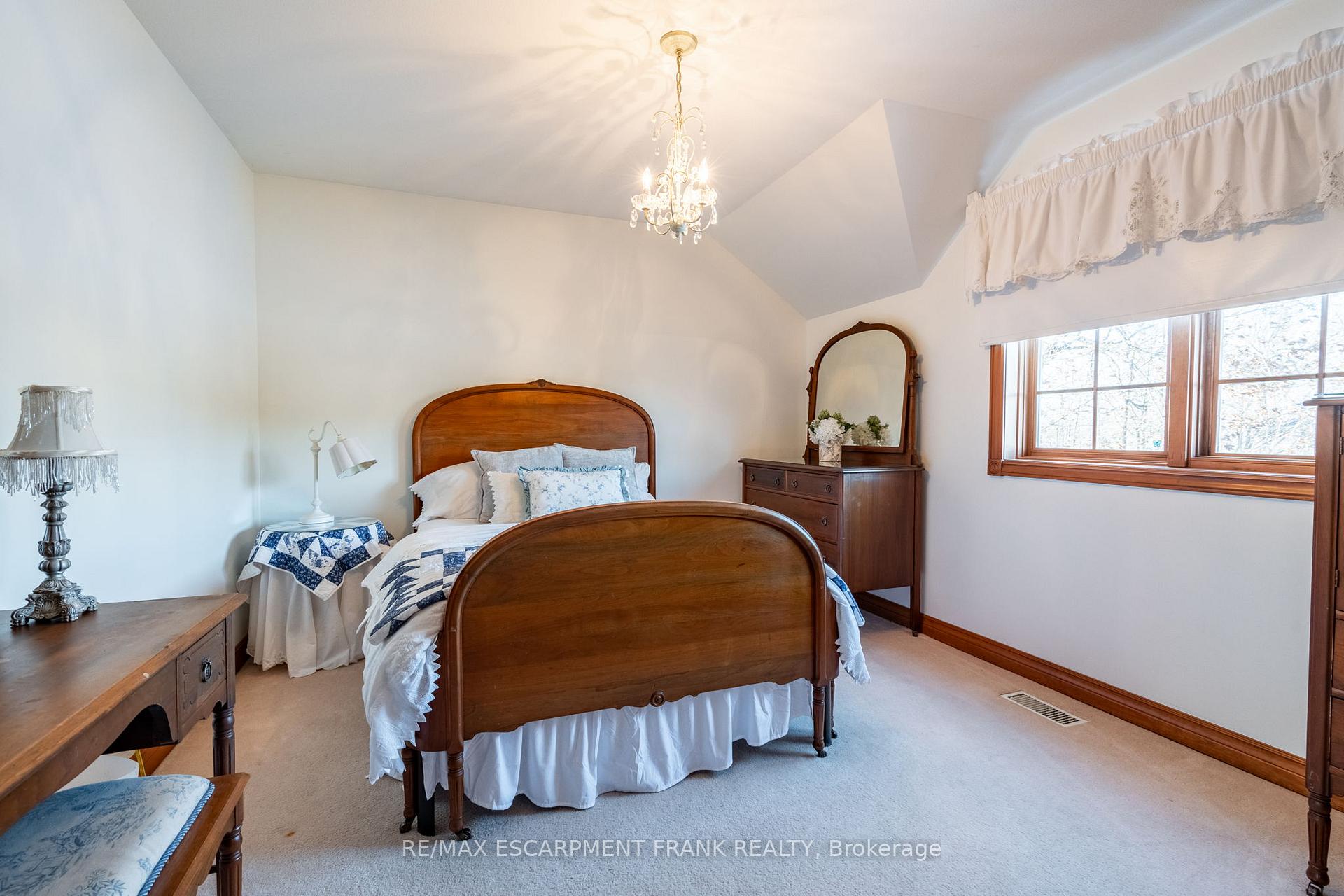 Photo 36 of 3260 Guyatt Road, Hamilton, Binbrook — HOMEH