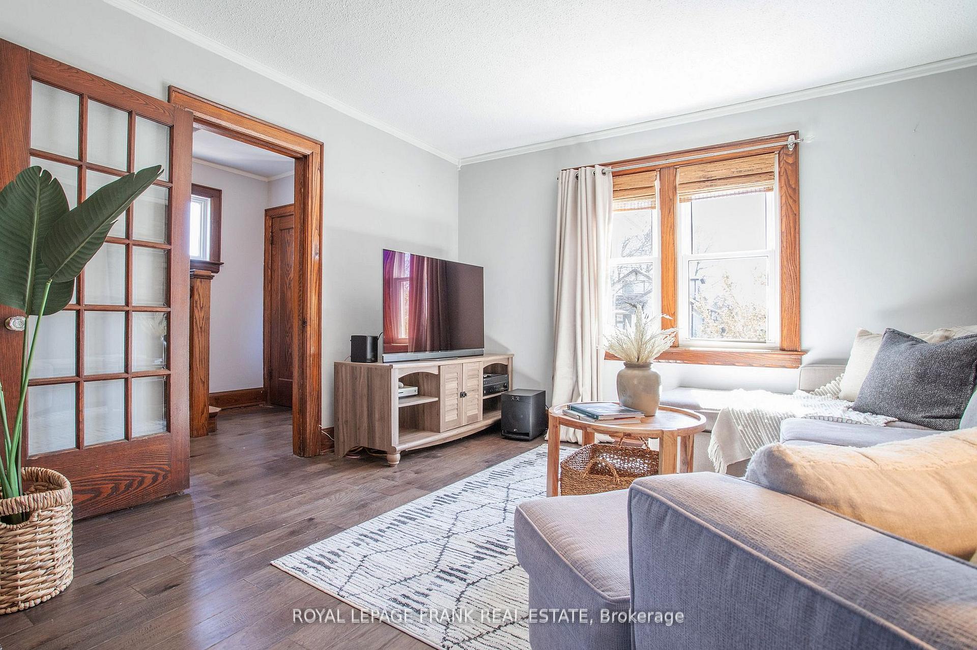 Photo 12 of 104 McLaughlin Boulevard, Oshawa, O'Neill — HOMEH