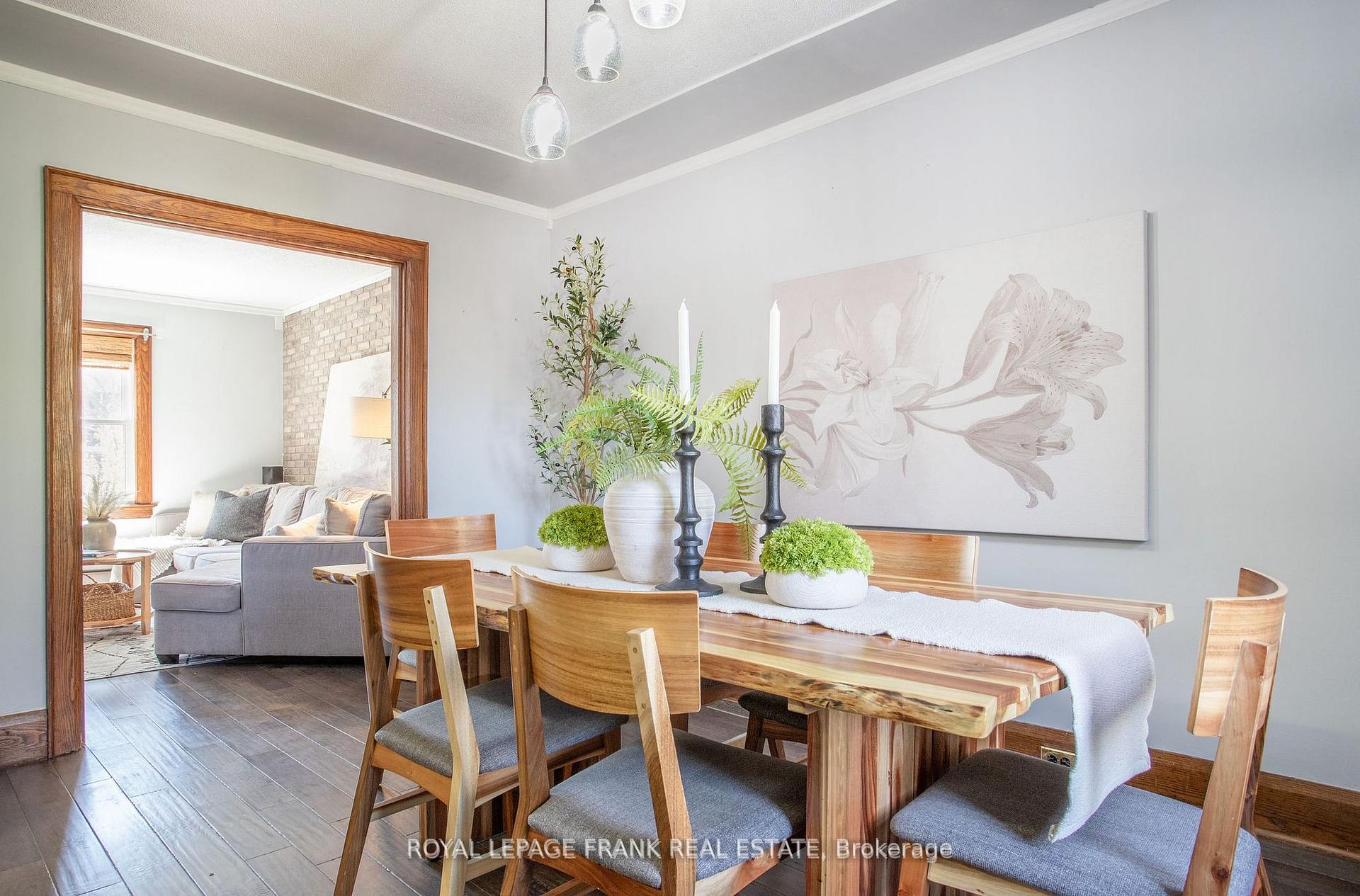 Photo 3 of 104 McLaughlin Boulevard, Oshawa, O'Neill — HOMEH