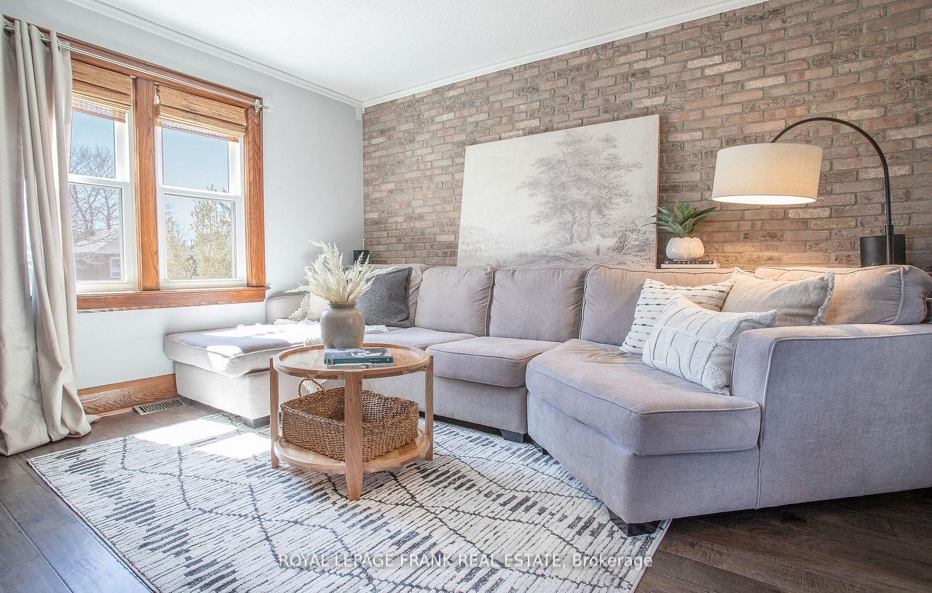 Photo 39 of 104 McLaughlin Boulevard, Oshawa, O'Neill — HOMEH