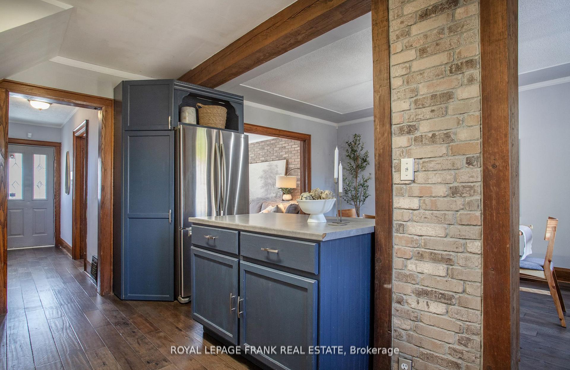 Photo 14 of 104 McLaughlin Boulevard, Oshawa, O'Neill — HOMEH