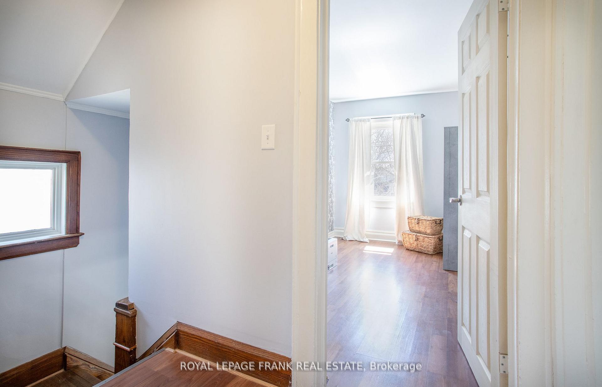 Photo 20 of 104 McLaughlin Boulevard, Oshawa, O'Neill — HOMEH