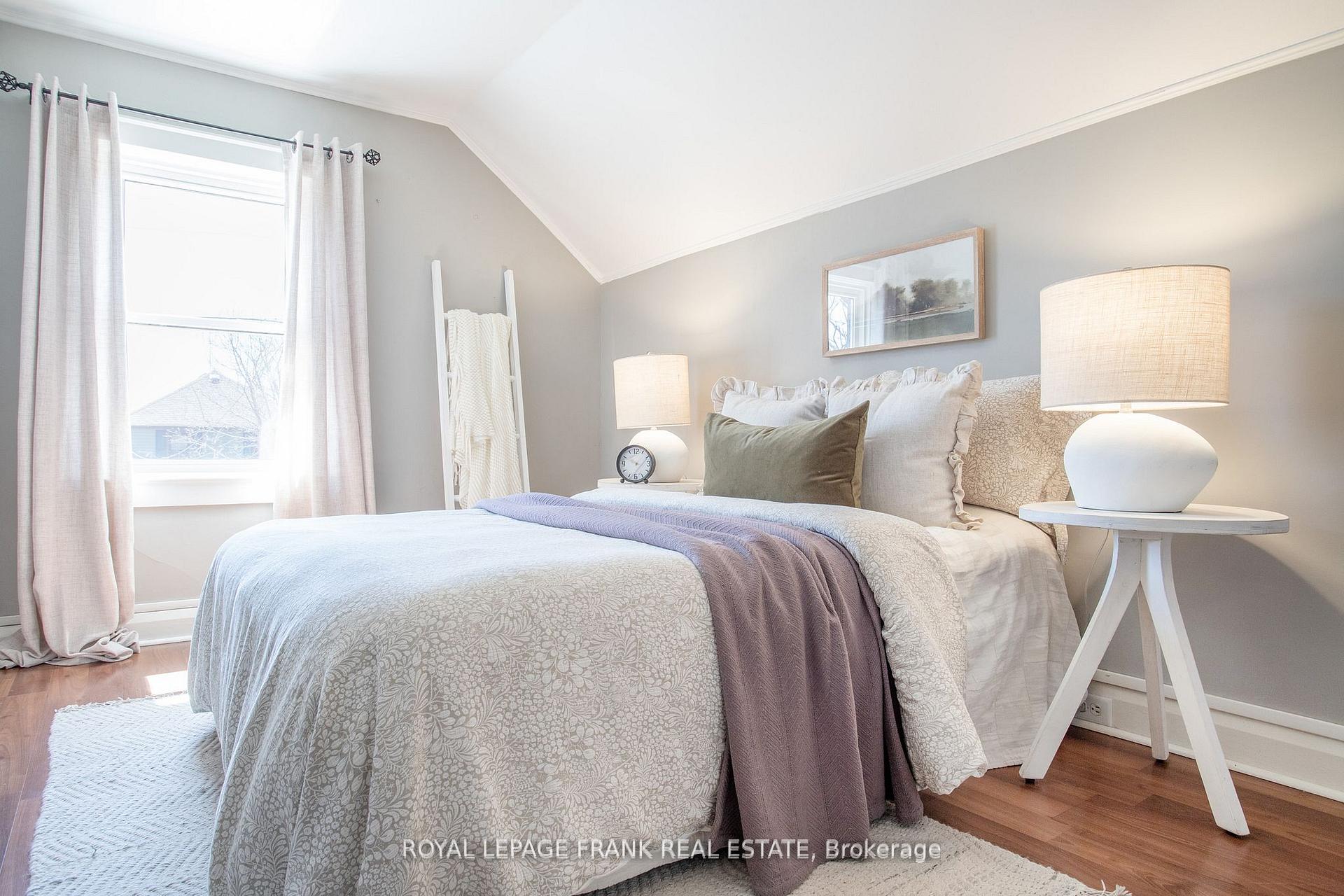 Photo 27 of 104 McLaughlin Boulevard, Oshawa, O'Neill — HOMEH