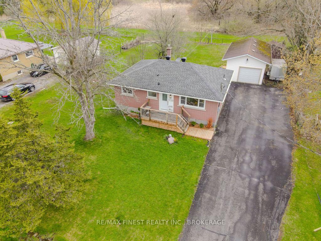 Photo 4 of 1729 Marian Crescent, Kingston, City North of 401 — HOMEH