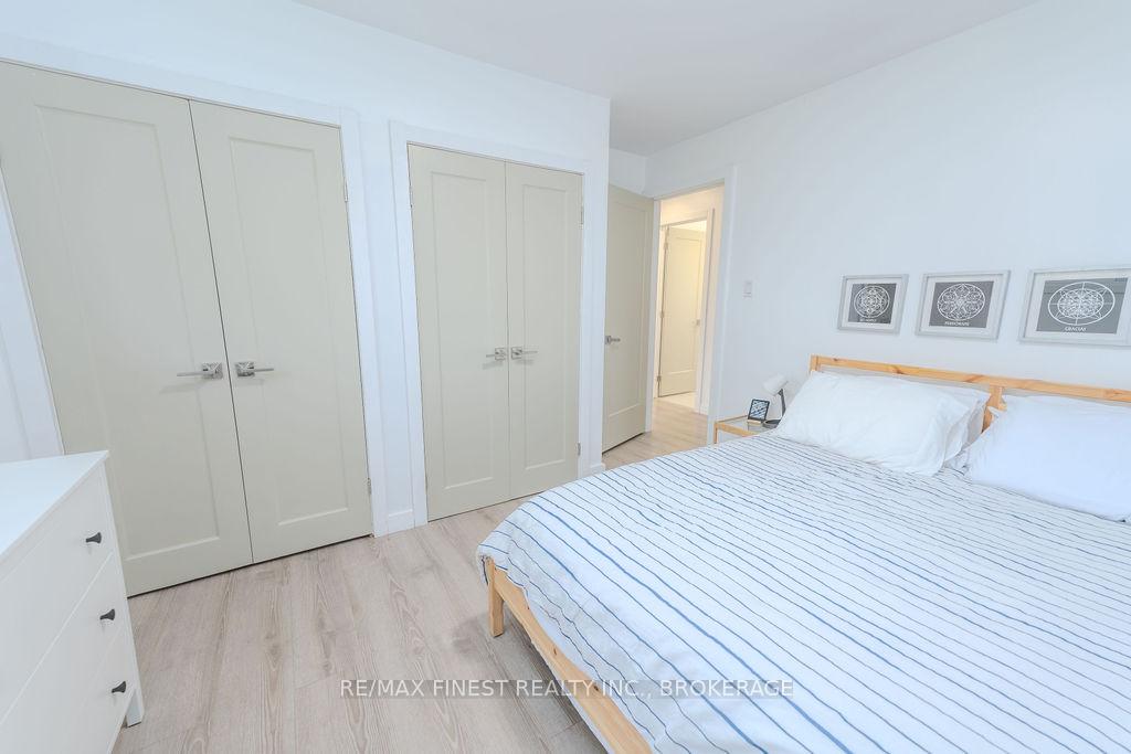 Photo 16 of 1729 Marian Crescent, Kingston, City North of 401 — HOMEH