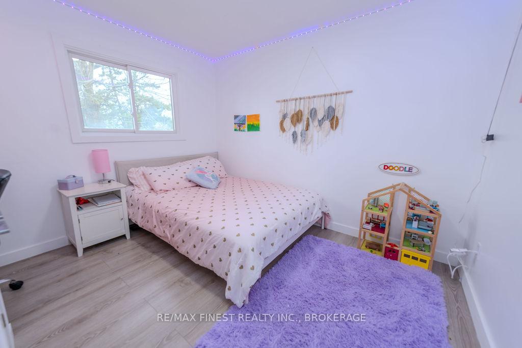 Photo 24 of 1729 Marian Crescent, Kingston, City North of 401 — HOMEH
