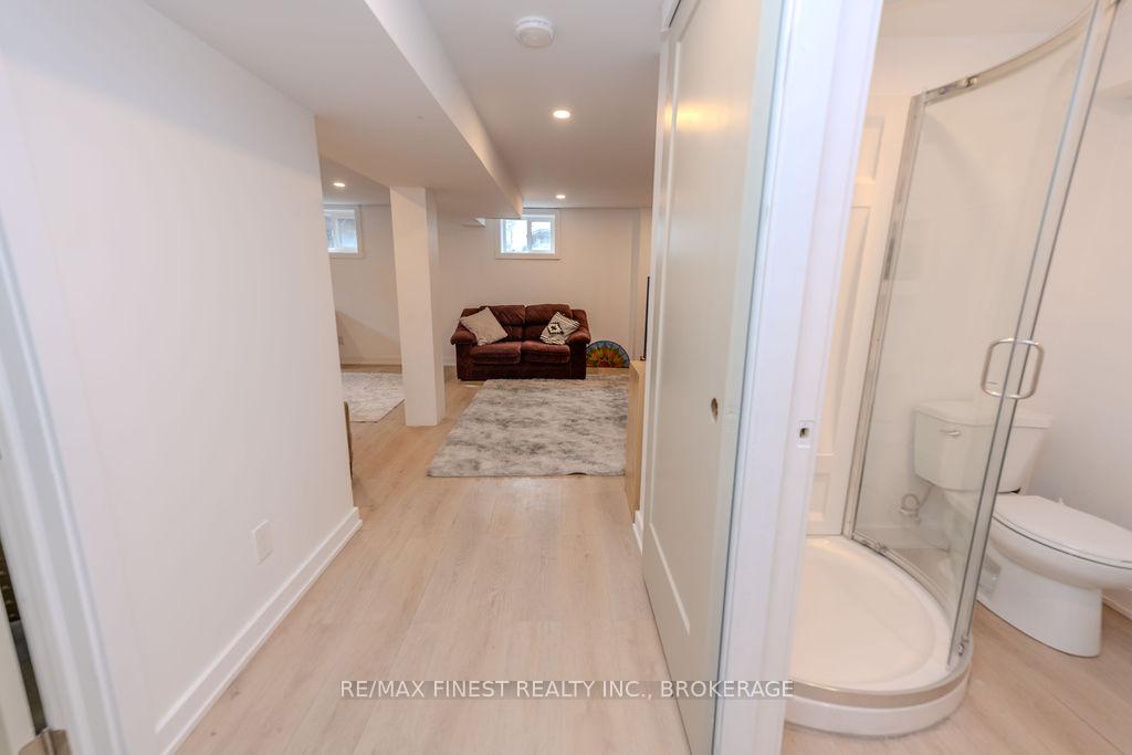 Photo 26 of 1729 Marian Crescent, Kingston, City North of 401 — HOMEH