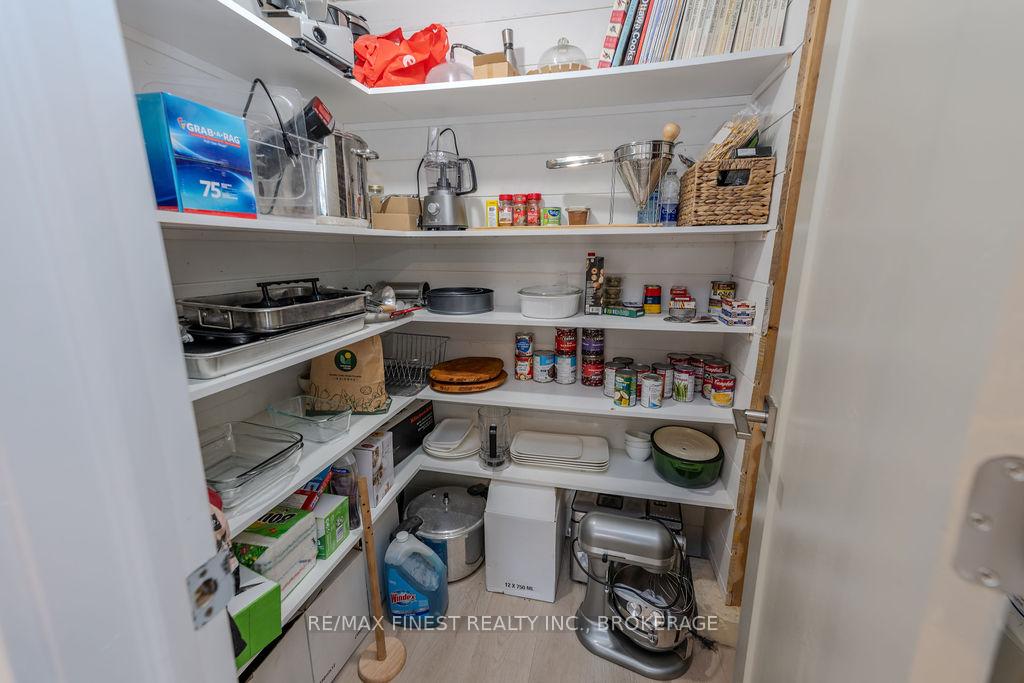 Photo 36 of 1729 Marian Crescent, Kingston, City North of 401 — HOMEH