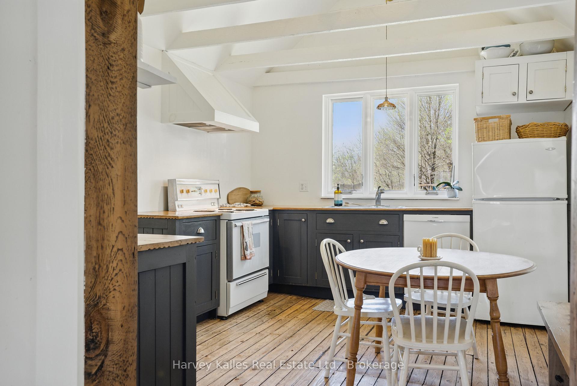 Photo 6 of 170 Nelson Street, Gravenhurst, Muskoka (S) — HOMEH