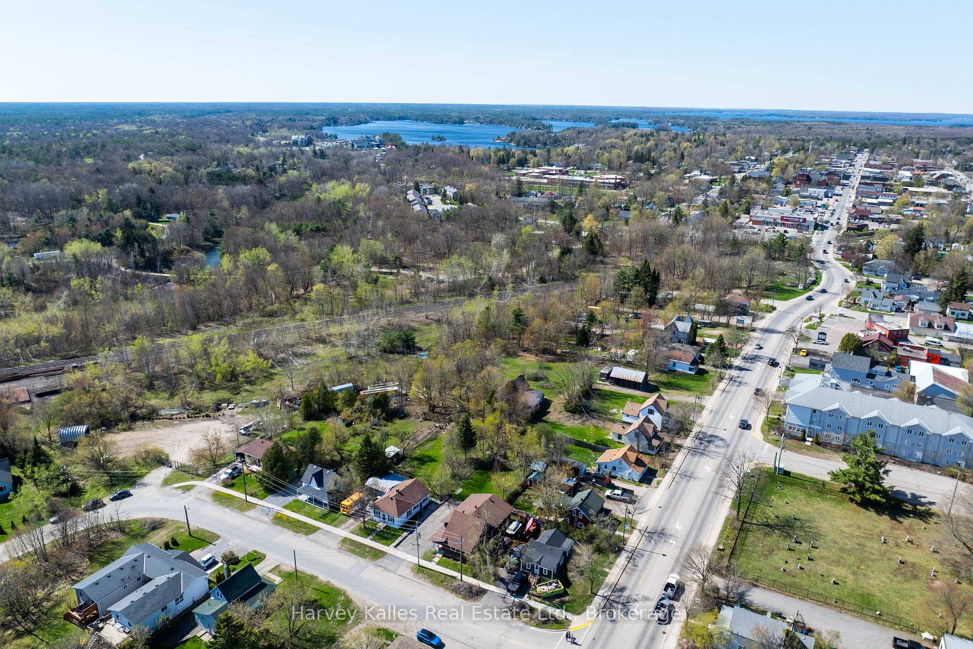 Photo 43 of 170 Nelson Street, Gravenhurst, Muskoka (S) — HOMEH