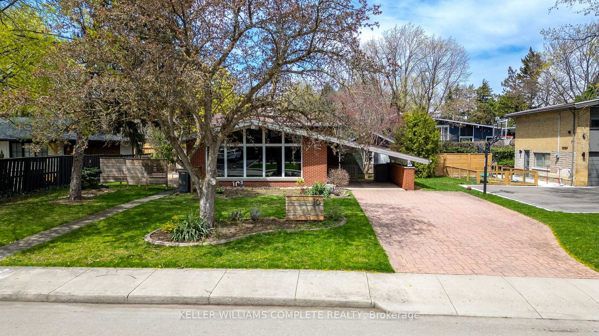 Photo 2 of 16 West 34th Street, Hamilton, Westcliffe — HOMEH