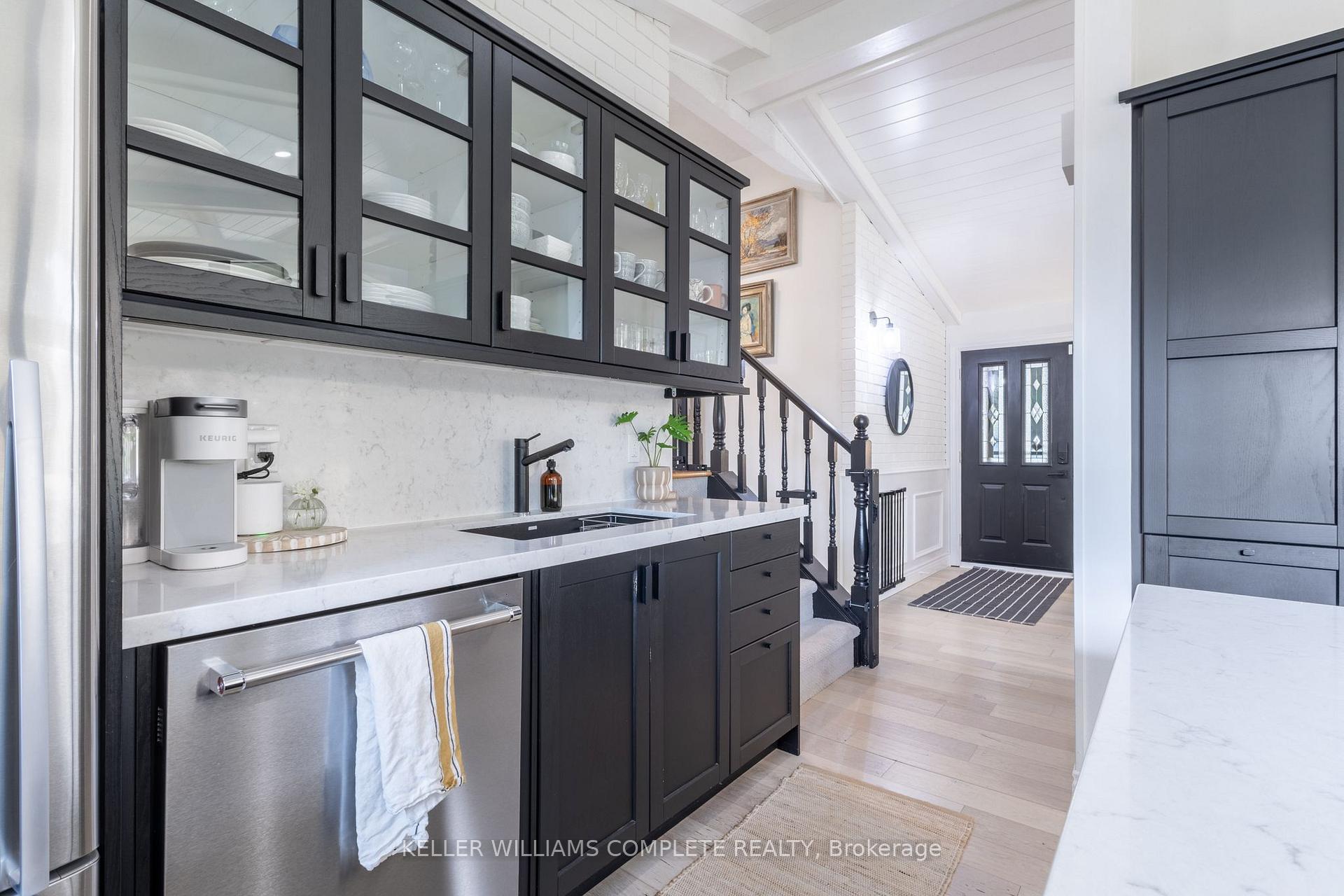 Photo 8 of 16 West 34th Street, Hamilton, Westcliffe — HOMEH
