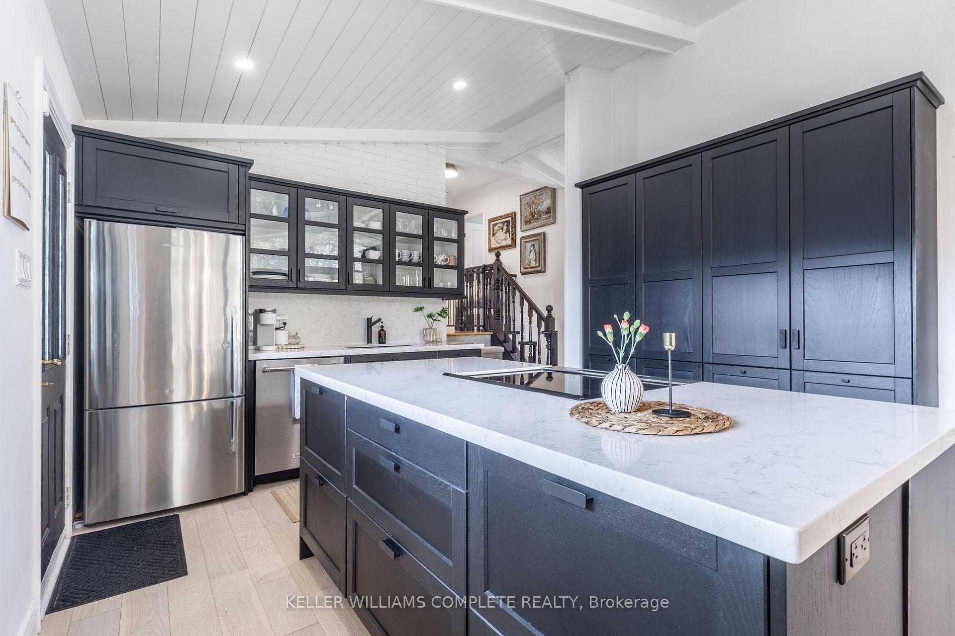 Photo 3 of 16 West 34th Street, Hamilton, Westcliffe — HOMEH
