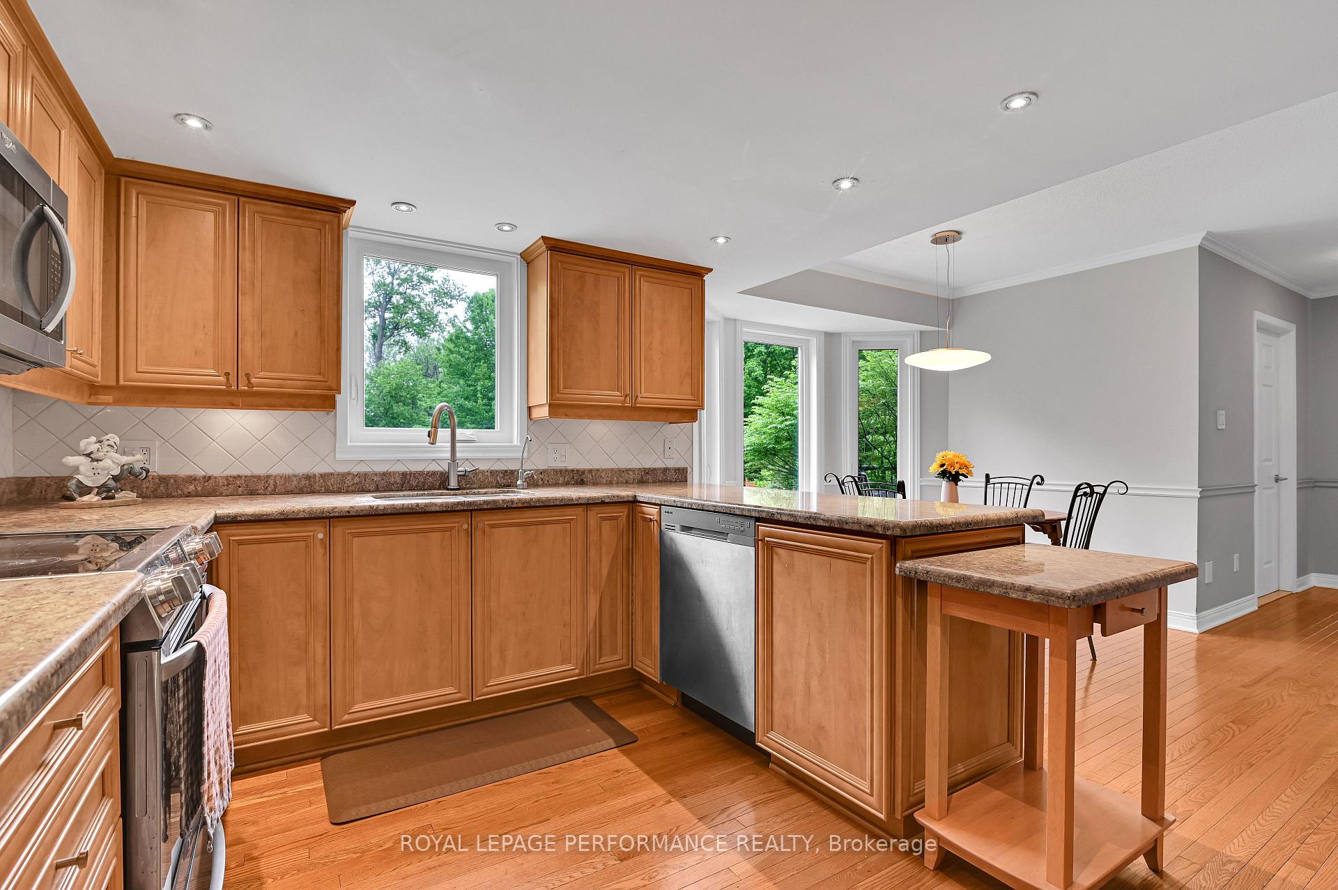 Photo 10 of 7088 Bush Drive, Ottawa, Greely — HOMEH
