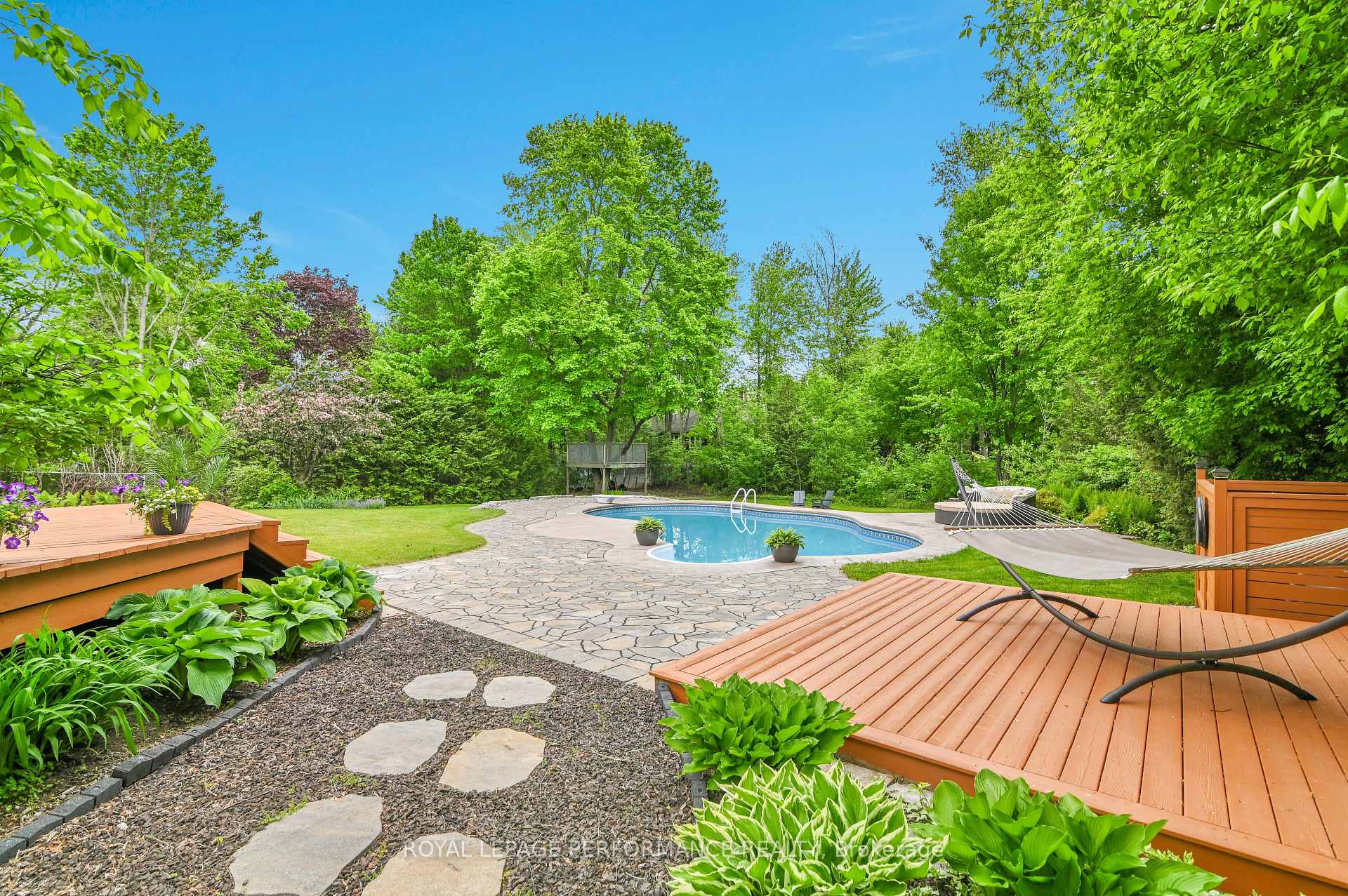 Photo 35 of 7088 Bush Drive, Ottawa, Greely — HOMEH