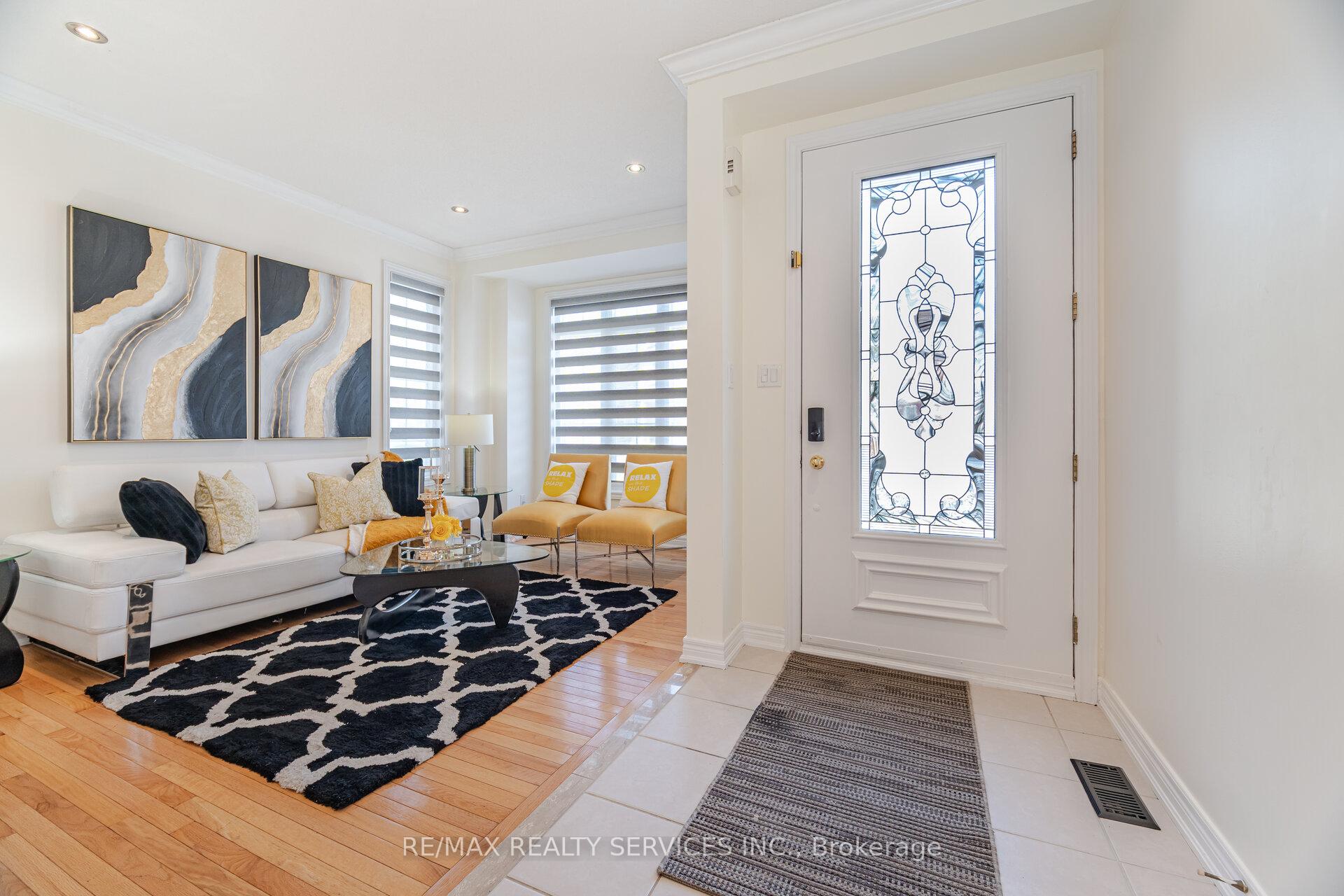 Photo 10 of 129 Seabreeze Avenue, Vaughan, Patterson — HOMEH