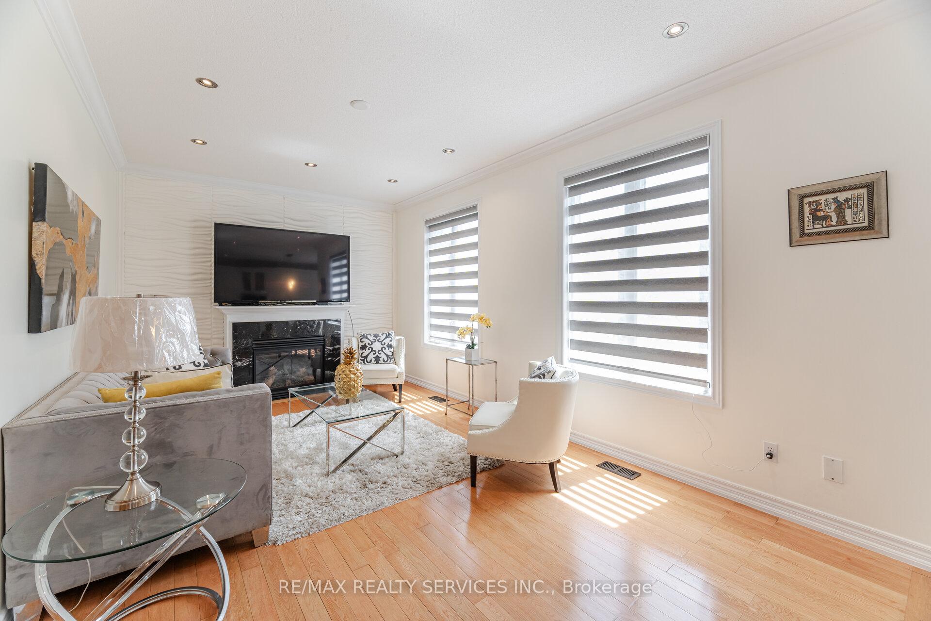 Photo 19 of 129 Seabreeze Avenue, Vaughan, Patterson — HOMEH
