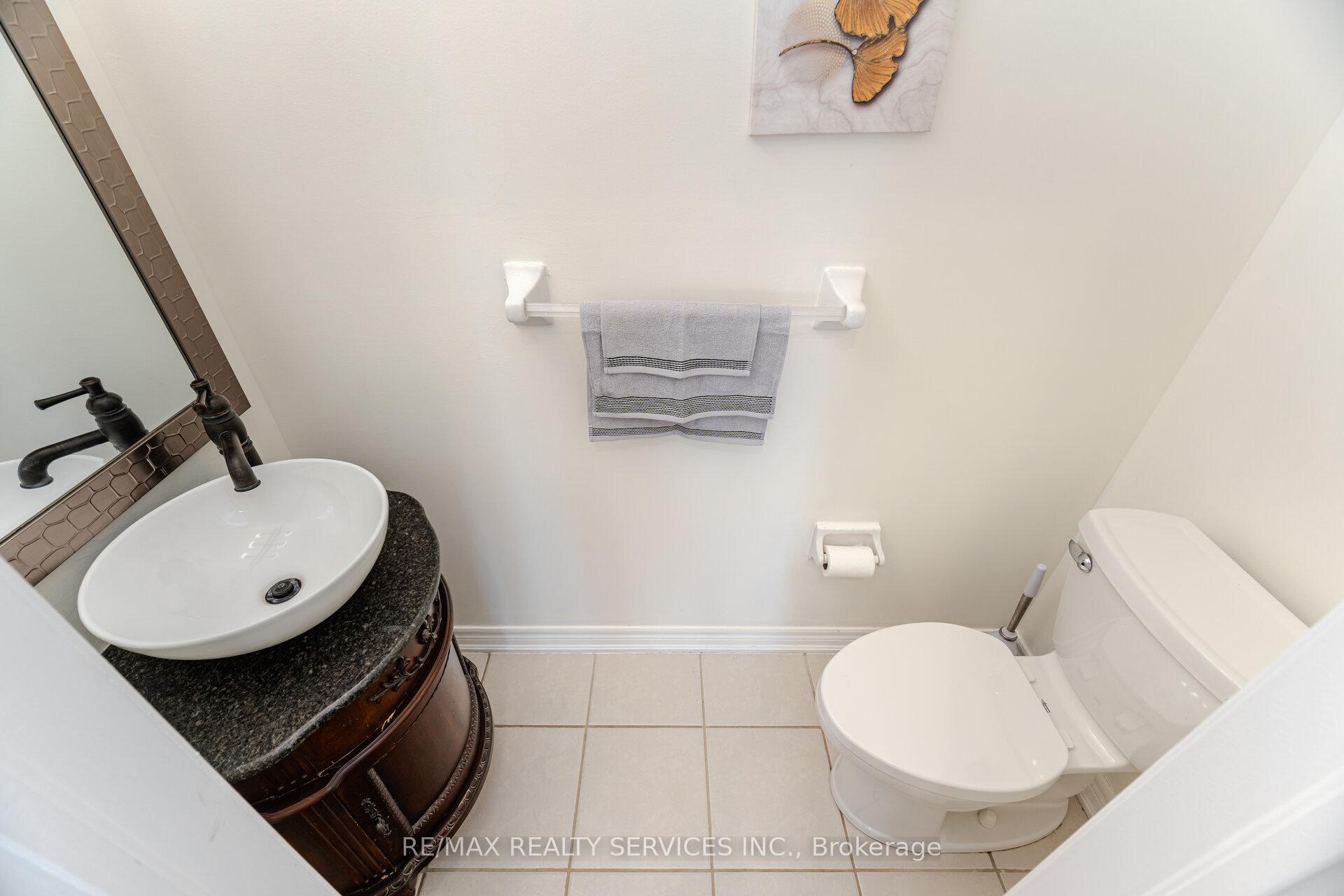 Photo 18 of 129 Seabreeze Avenue, Vaughan, Patterson — HOMEH