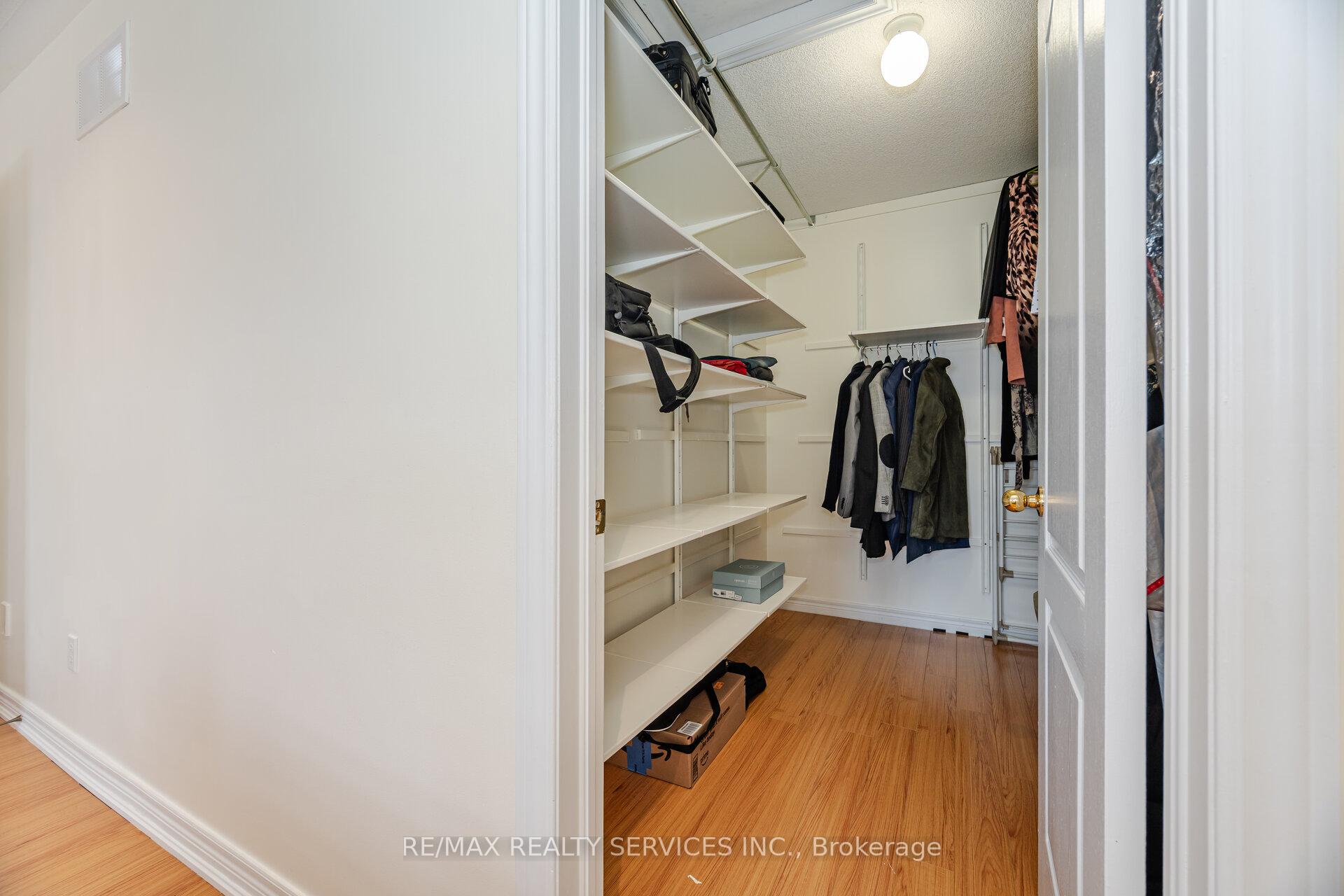 Photo 25 of 129 Seabreeze Avenue, Vaughan, Patterson — HOMEH