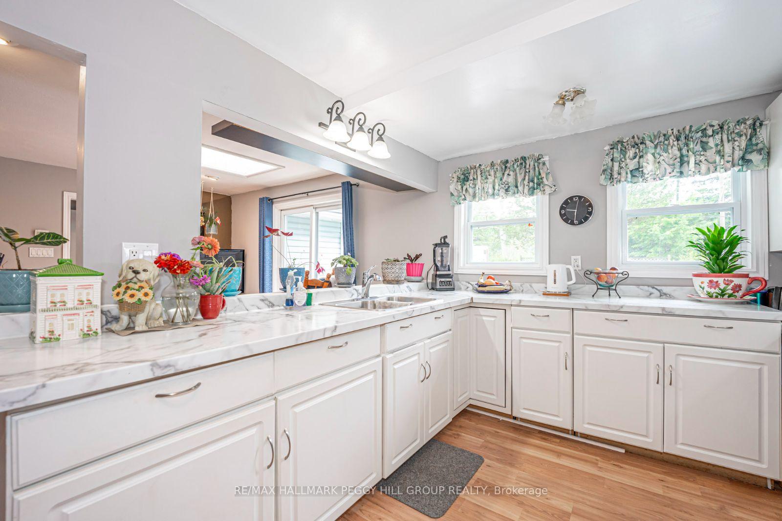 Photo 6 of 1776 Big Bay Point Road, Innisfil, Rural Innisfil — HOMEH