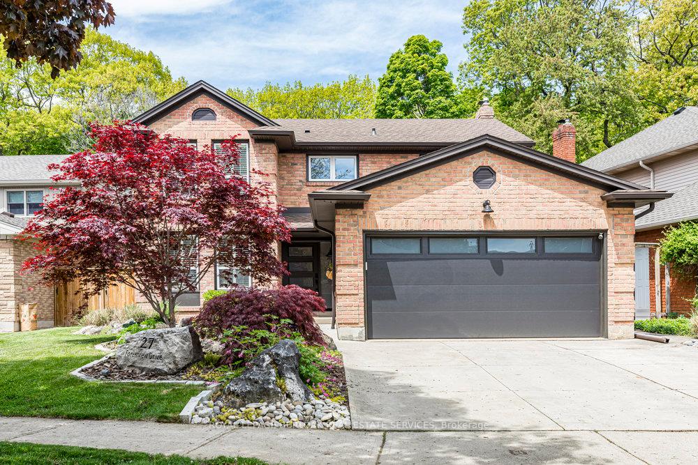 Photo 4 of 27 Forestview Drive, Hamilton, Dundas — HOMEH