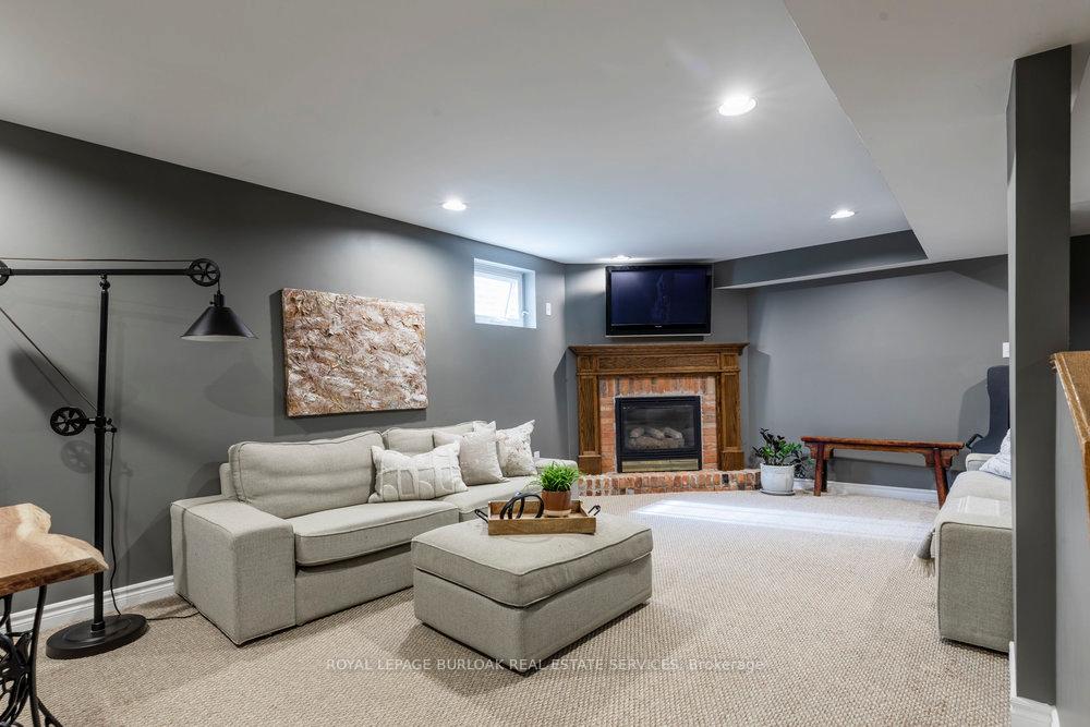 Photo 26 of 27 Forestview Drive, Hamilton, Dundas — HOMEH