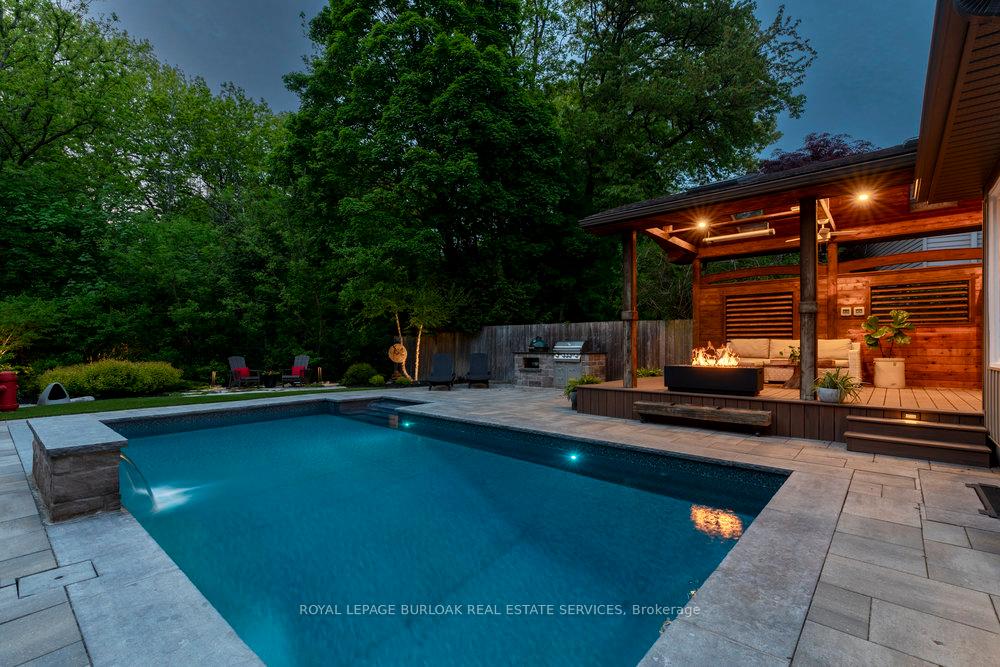 Photo 40 of 27 Forestview Drive, Hamilton, Dundas — HOMEH