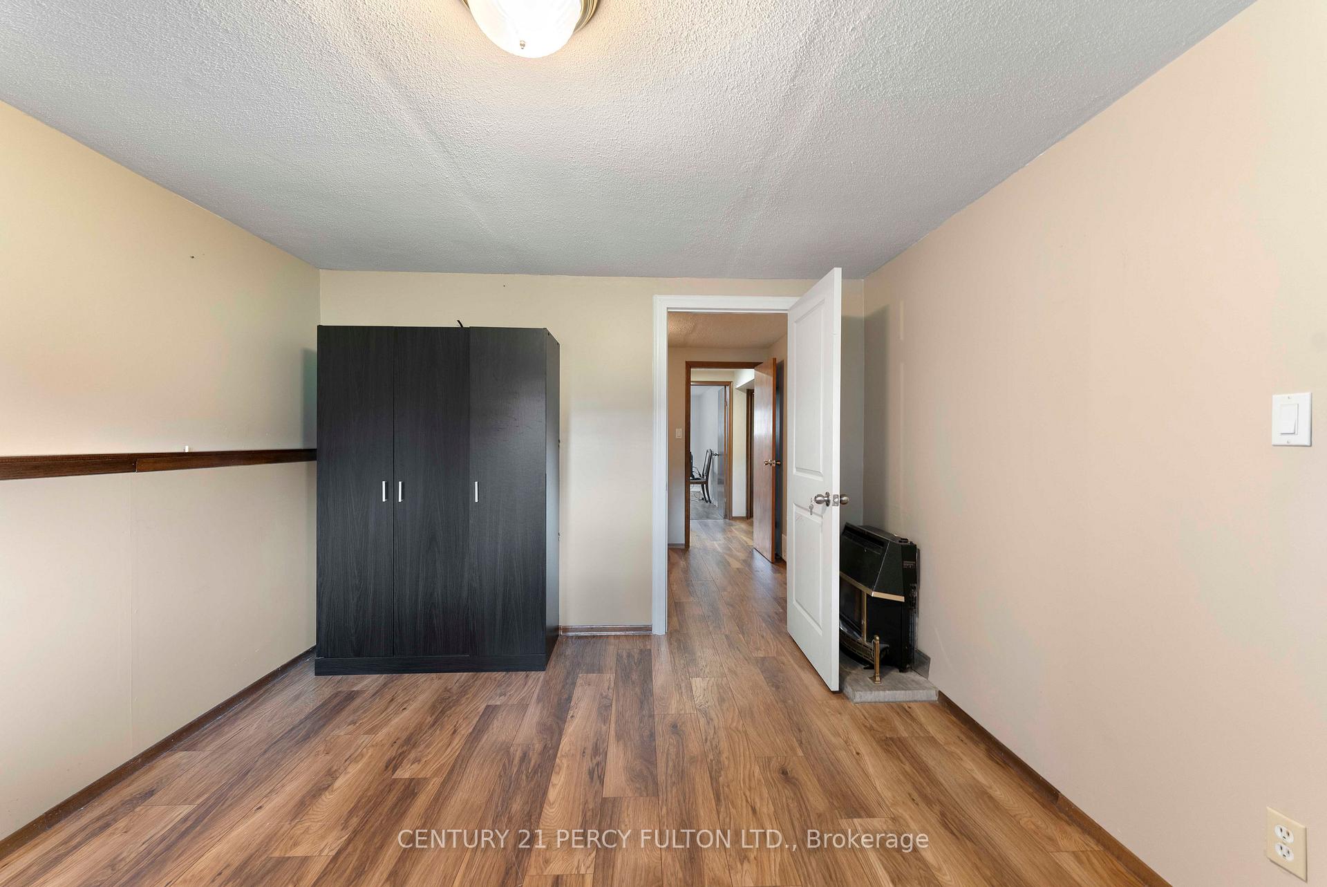 Photo 8 of Unit Bsmt, 125 Brant Avenue, Guelph, Victoria North — HOMEH