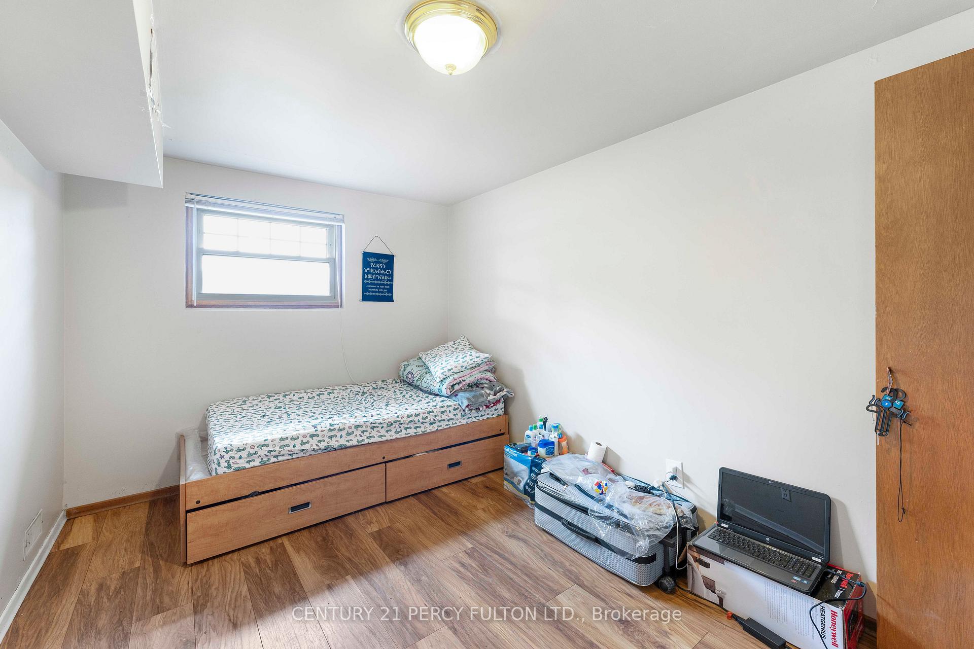 Photo 11 of Unit Bsmt, 125 Brant Avenue, Guelph, Victoria North — HOMEH