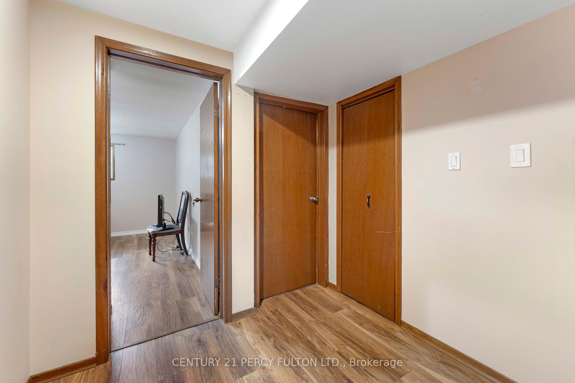 Photo 18 of Unit Bsmt, 125 Brant Avenue, Guelph, Victoria North — HOMEH