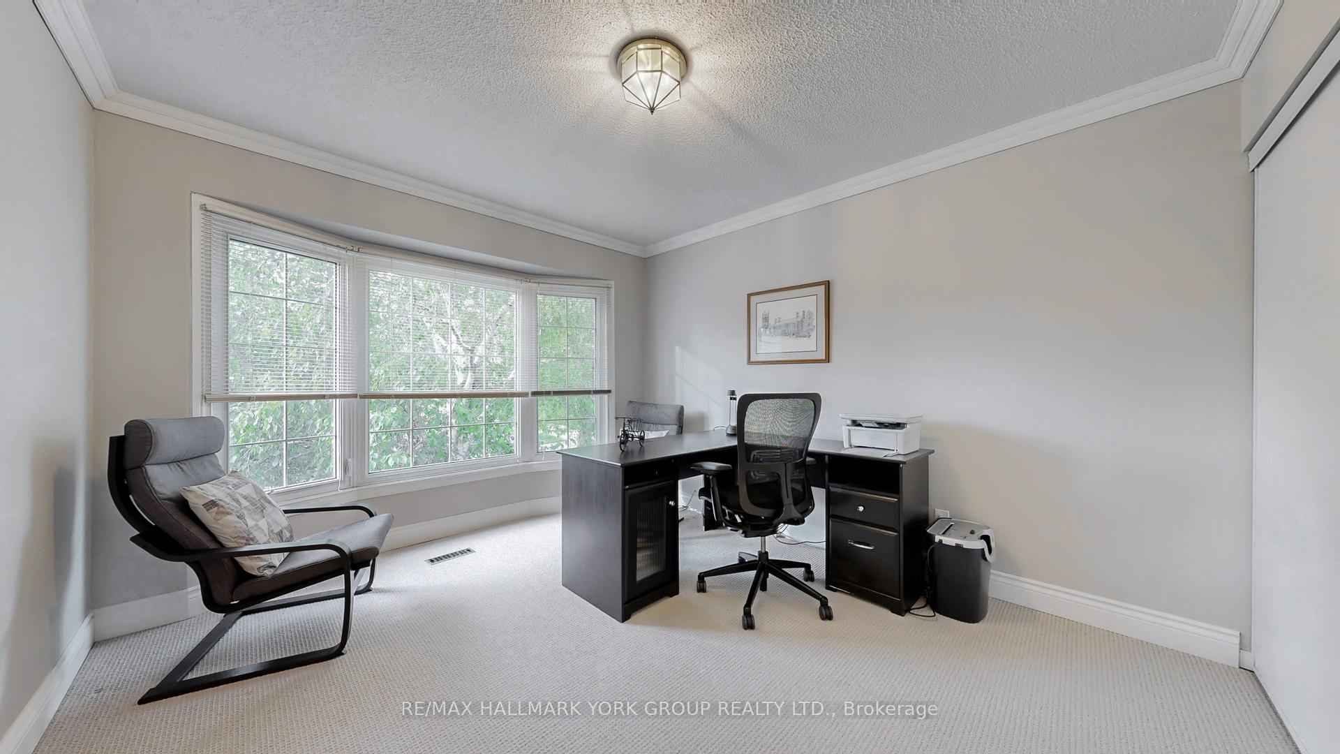 Photo 21 of 213 Kemano Road, Aurora, Aurora Heights — HOMEH