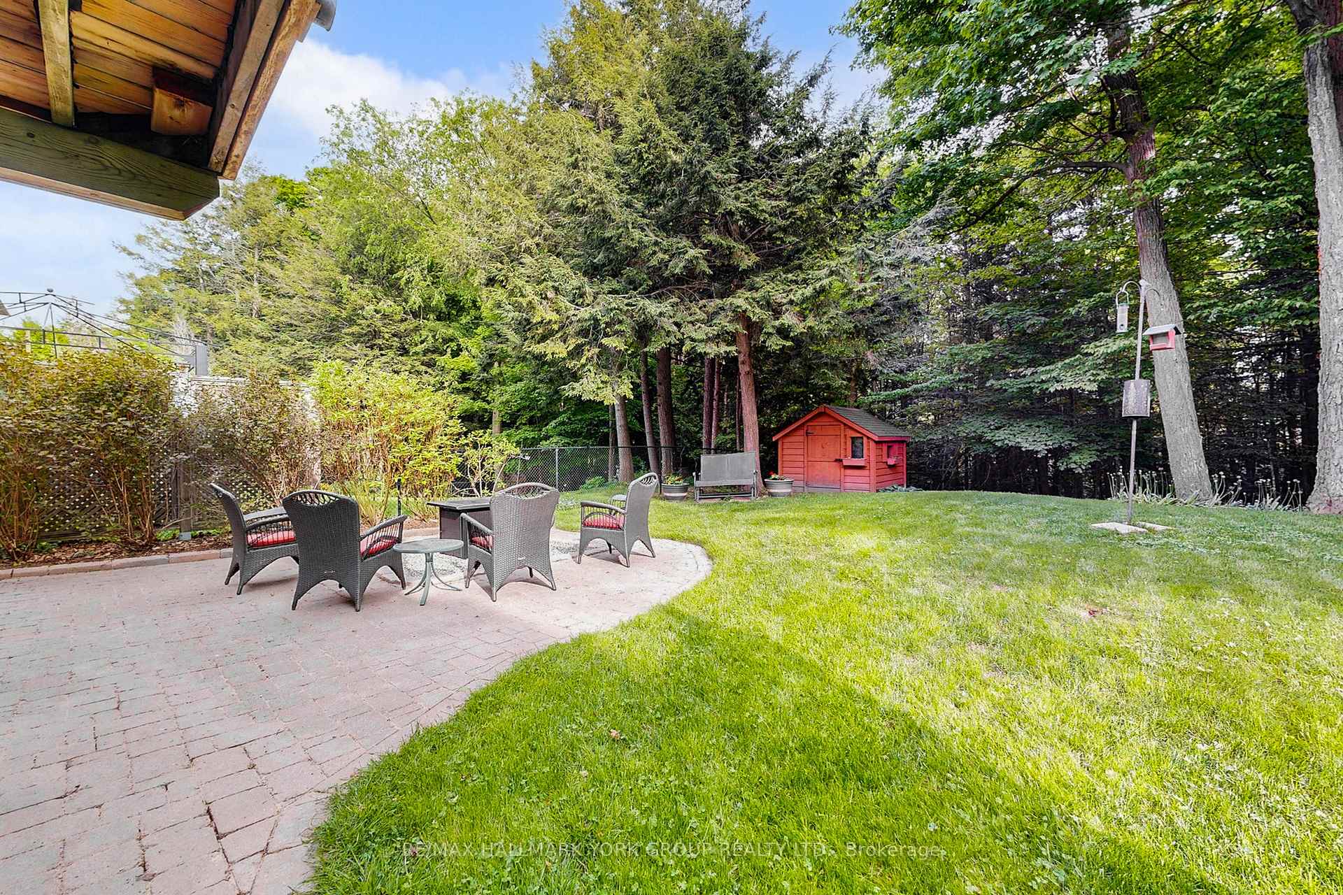 Photo 37 of 213 Kemano Road, Aurora, Aurora Heights — HOMEH