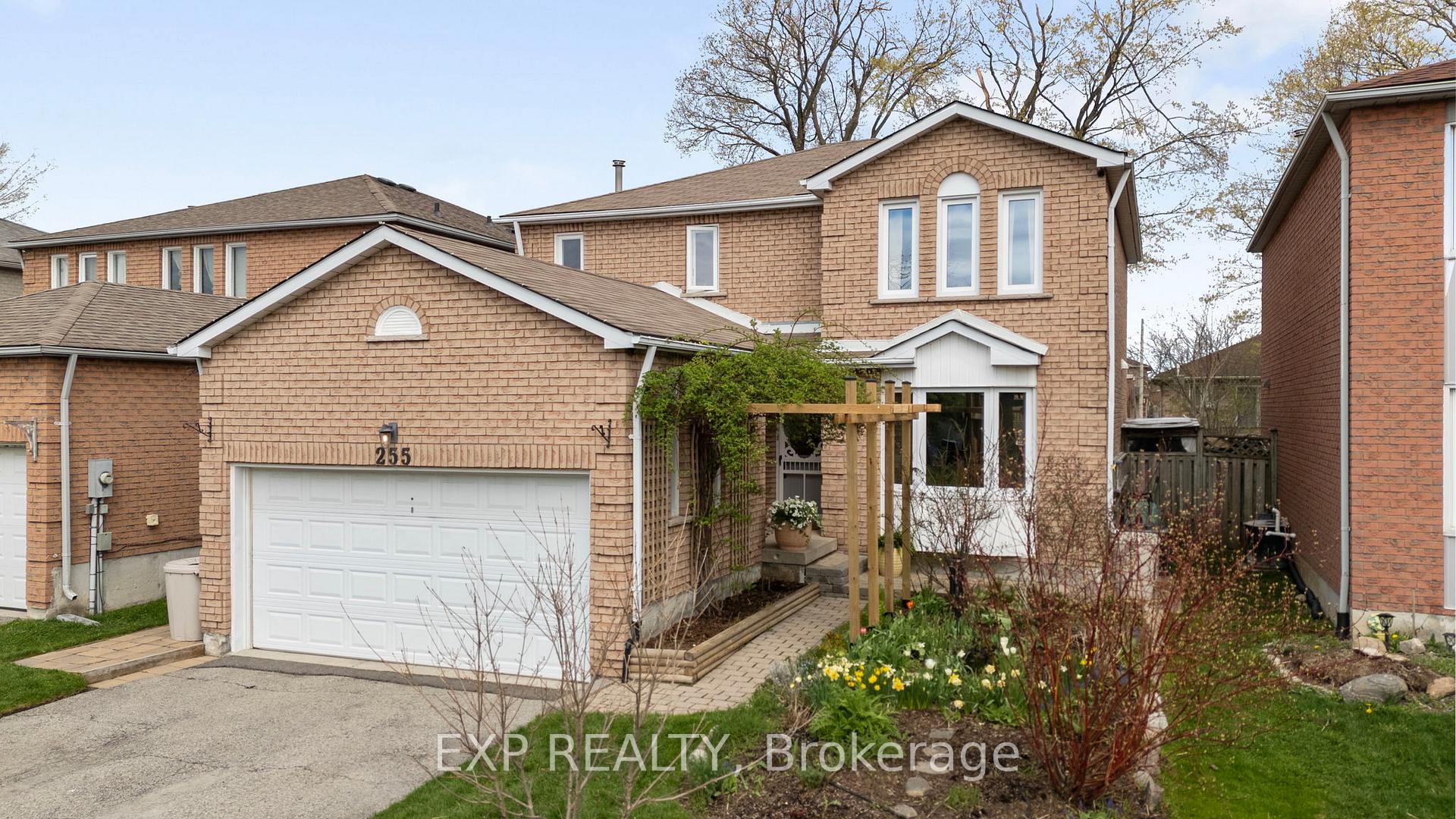 Photo 7 of 255 Hickling Trail, Barrie, Grove East — HOMEH