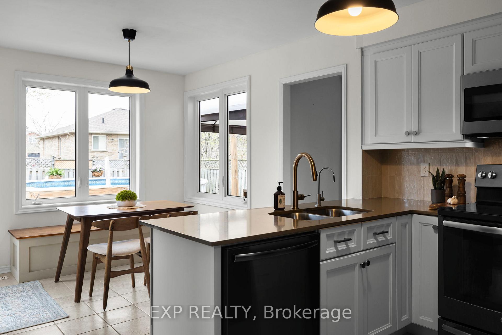 Photo 11 of 255 Hickling Trail, Barrie, Grove East — HOMEH