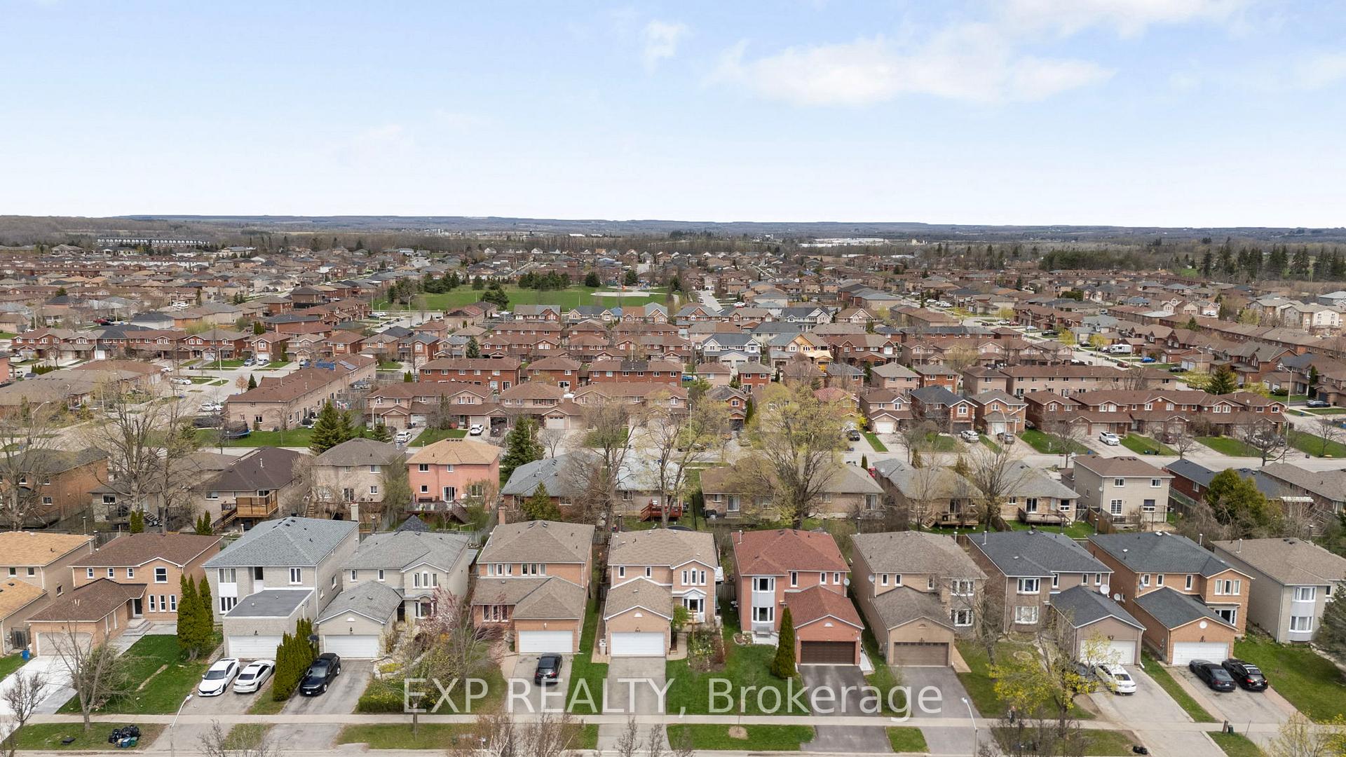 Photo 25 of 255 Hickling Trail, Barrie, Grove East — HOMEH