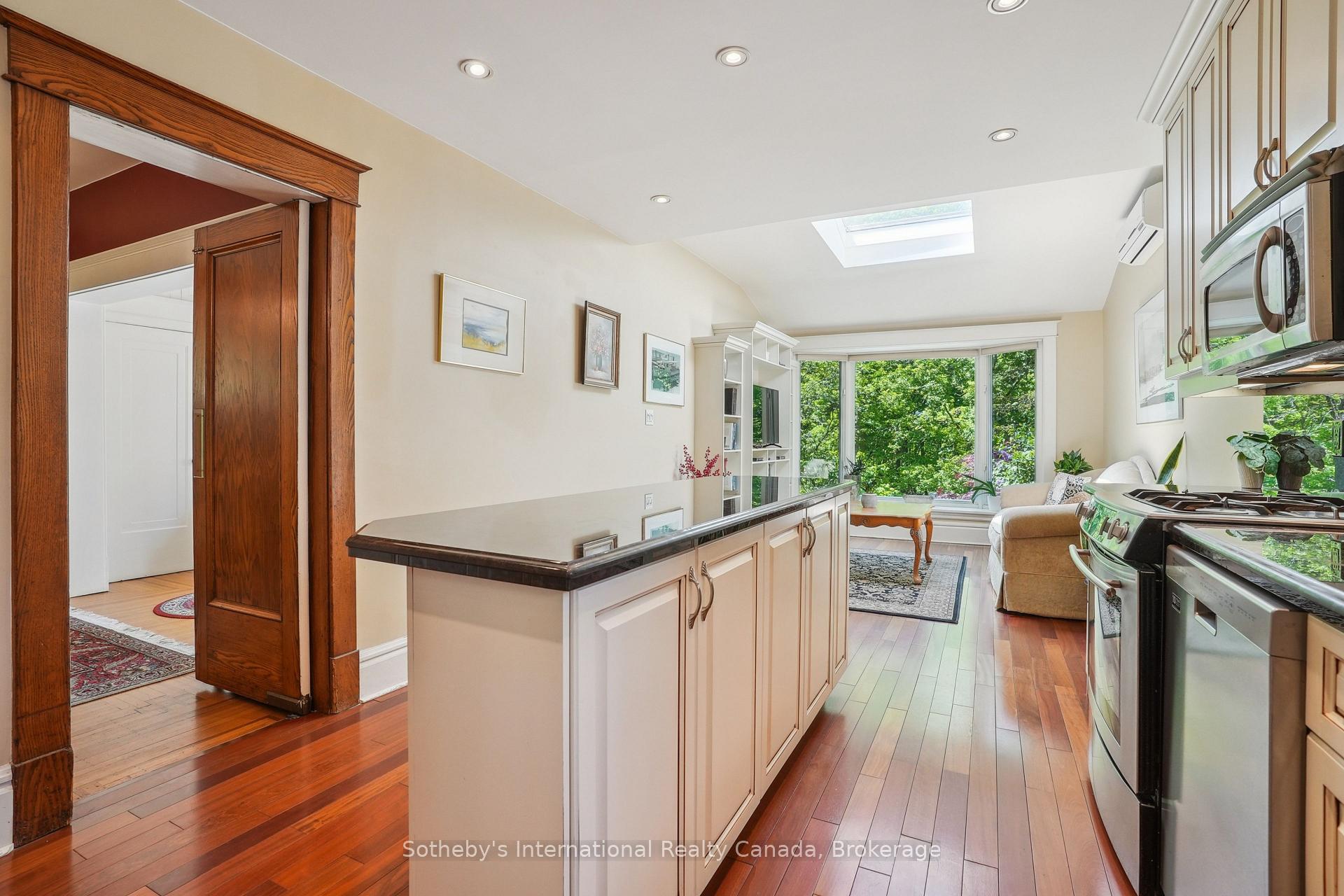 Photo 8 of 88 Chedoke Avenue, Hamilton, Kirkendall — HOMEH