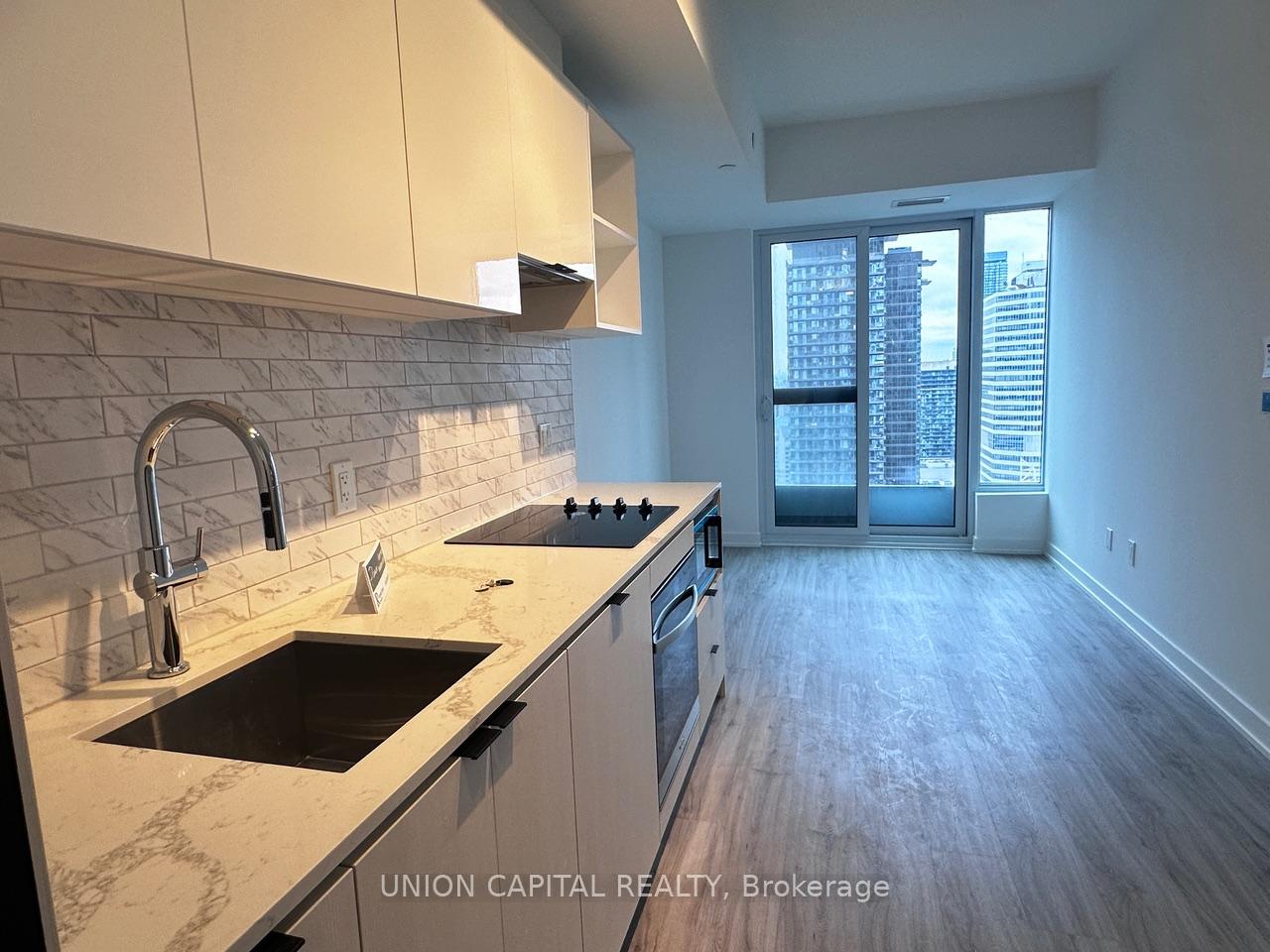 Photo 2 of Unit 3316, 252 Church Street, Toronto, Church-Yonge Corridor — HOMEH