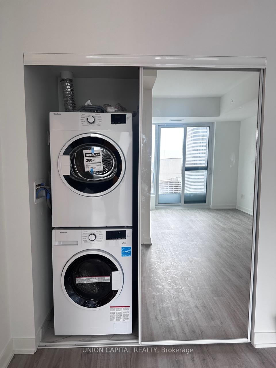 Photo 10 of Unit 3316, 252 Church Street, Toronto, Church-Yonge Corridor — HOMEH