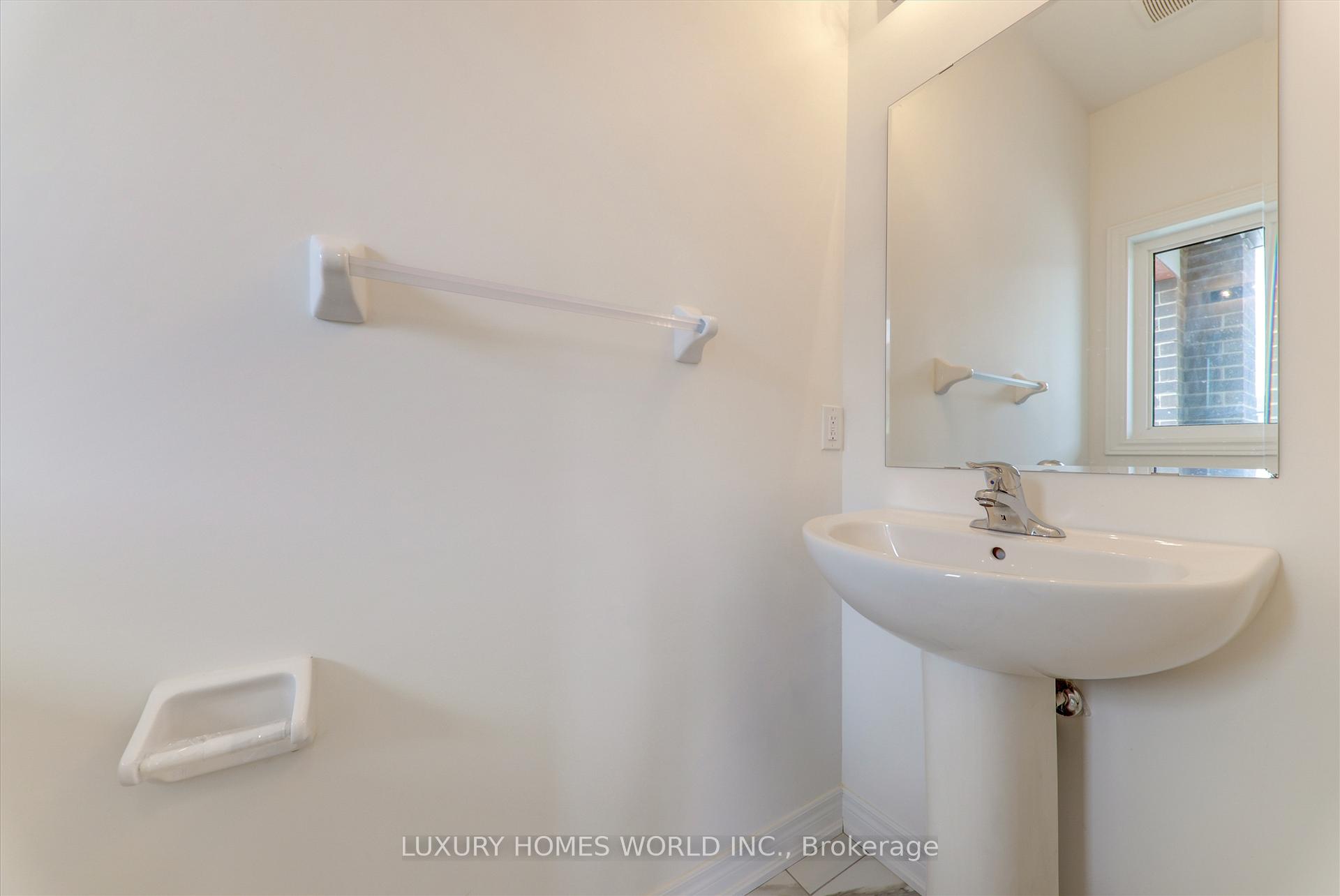 Photo 5 of 85 Armilia Place, Whitby, Rural Whitby — HOMEH
