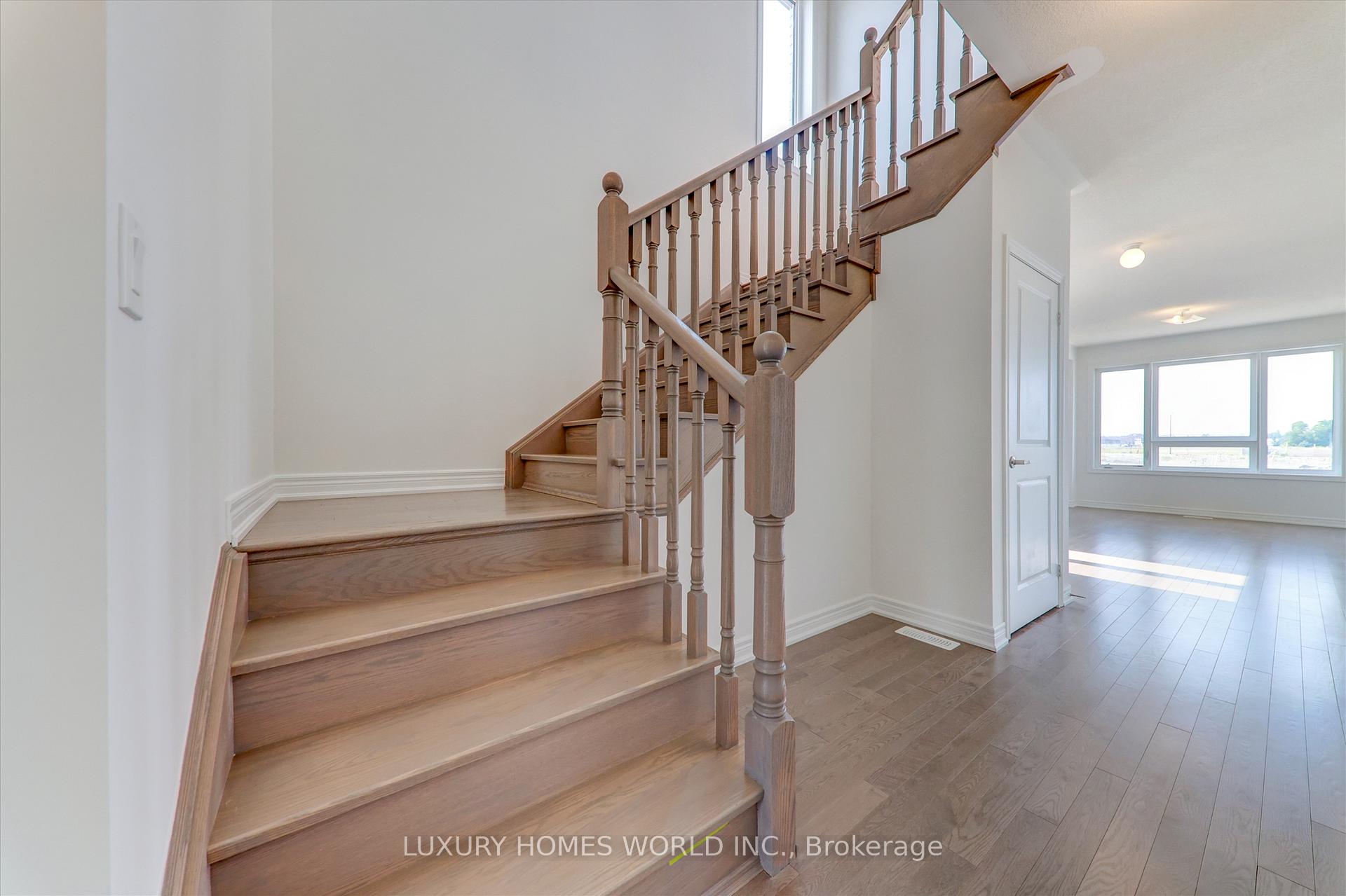 Photo 6 of 85 Armilia Place, Whitby, Rural Whitby — HOMEH